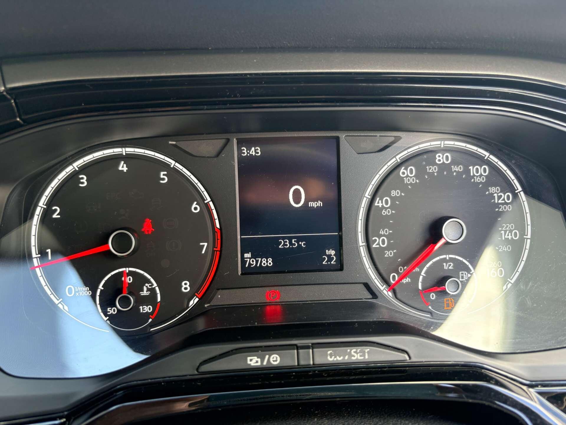 Volkswagen Polo view 16