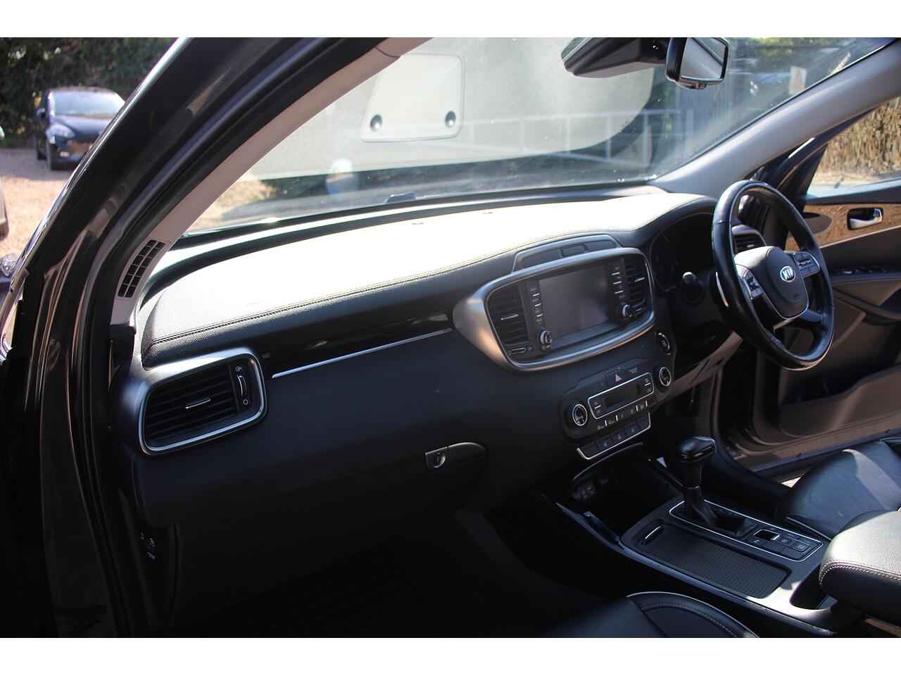 Kia Sorento view 15