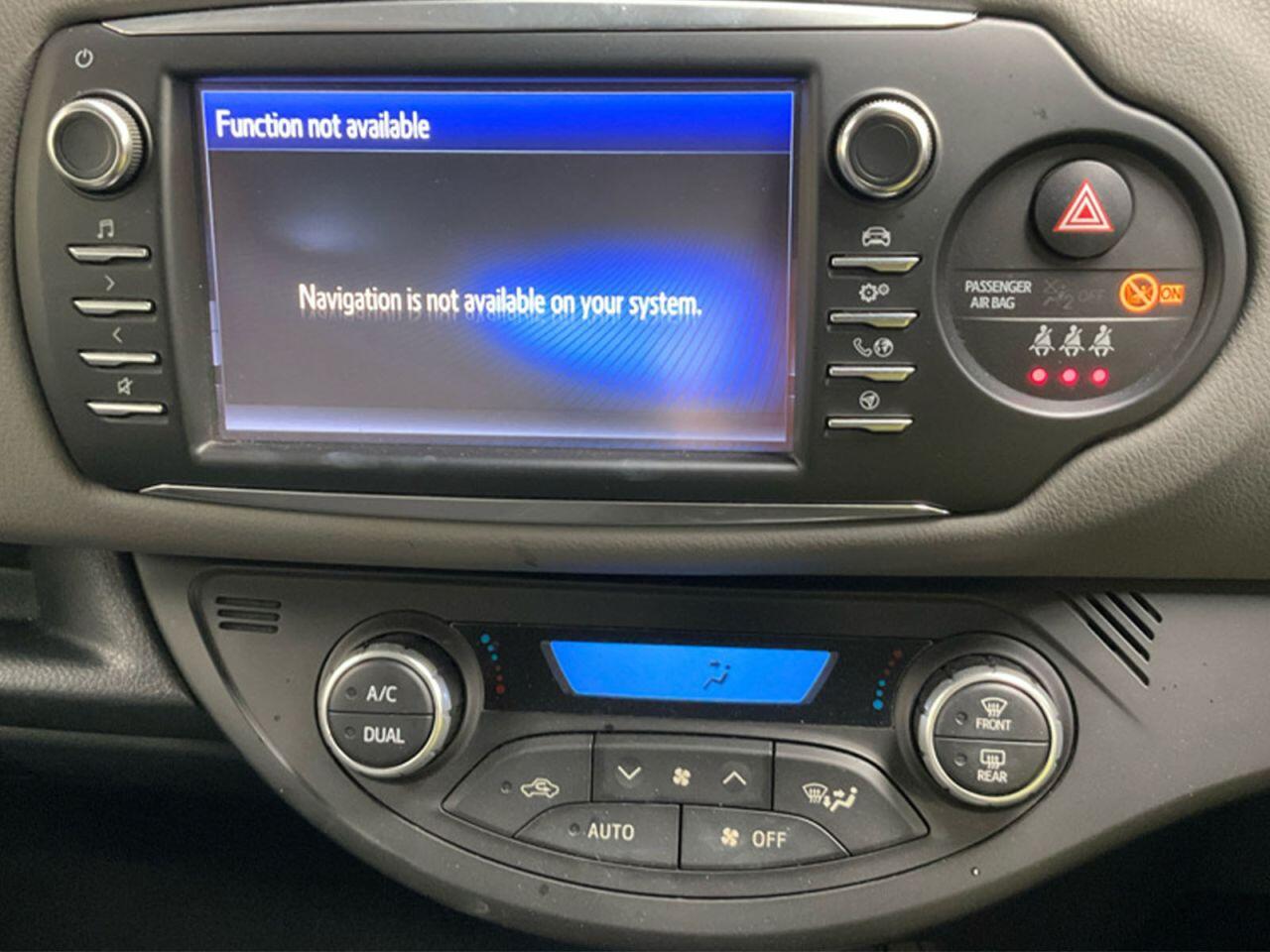 Toyota Yaris view 9