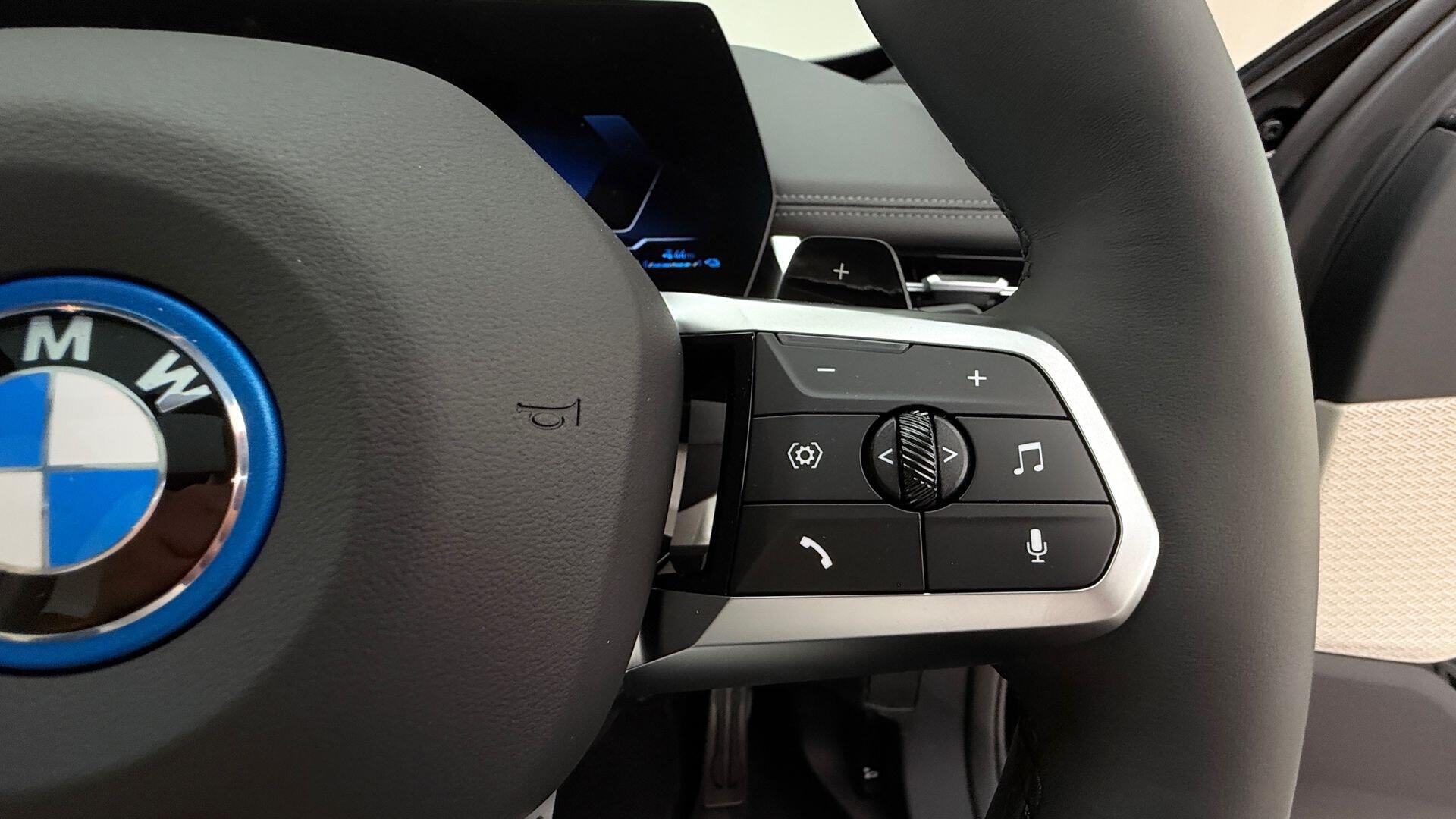 BMW X1 view 18