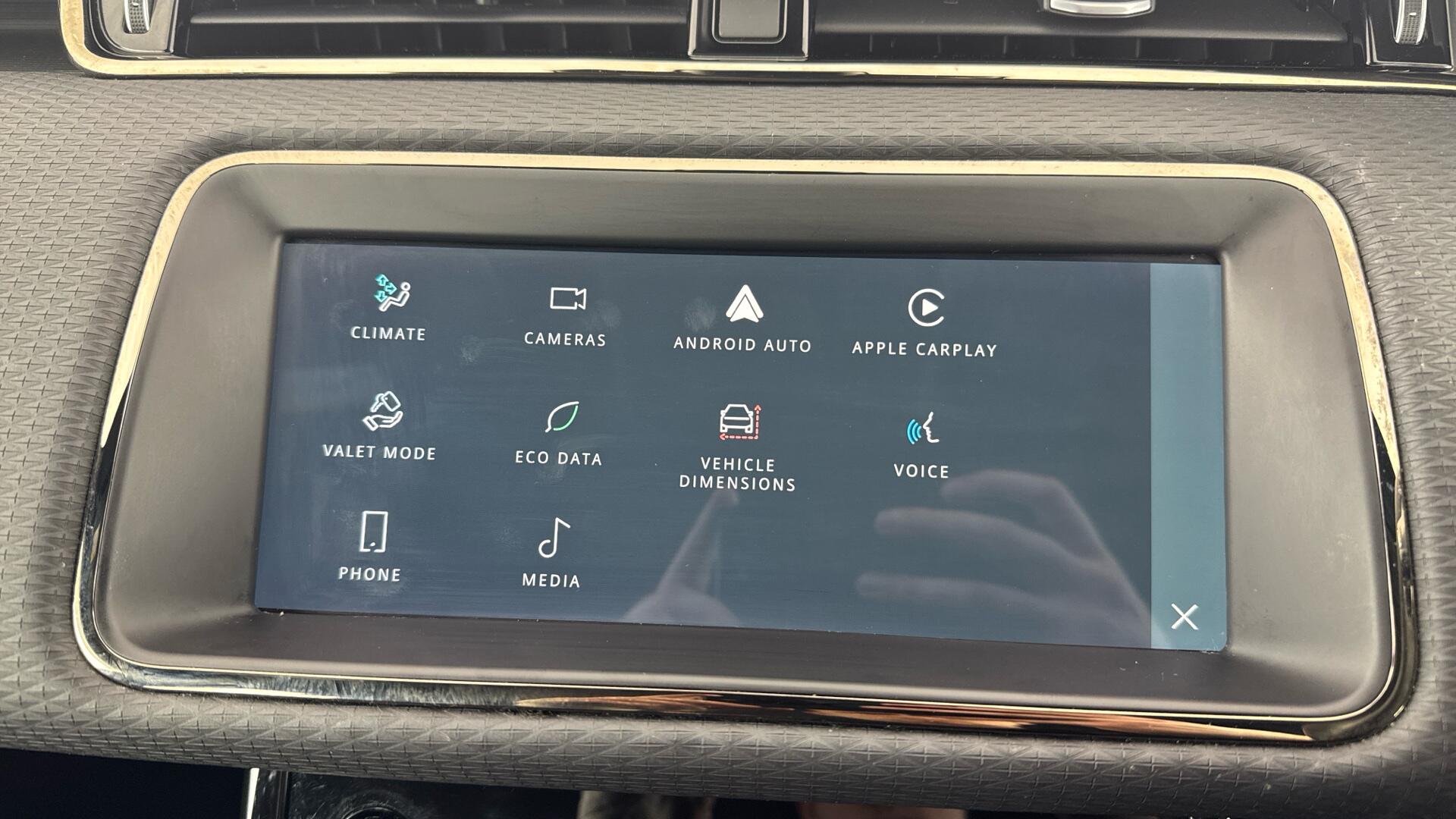 Land Rover Range Rover Evoque view 25