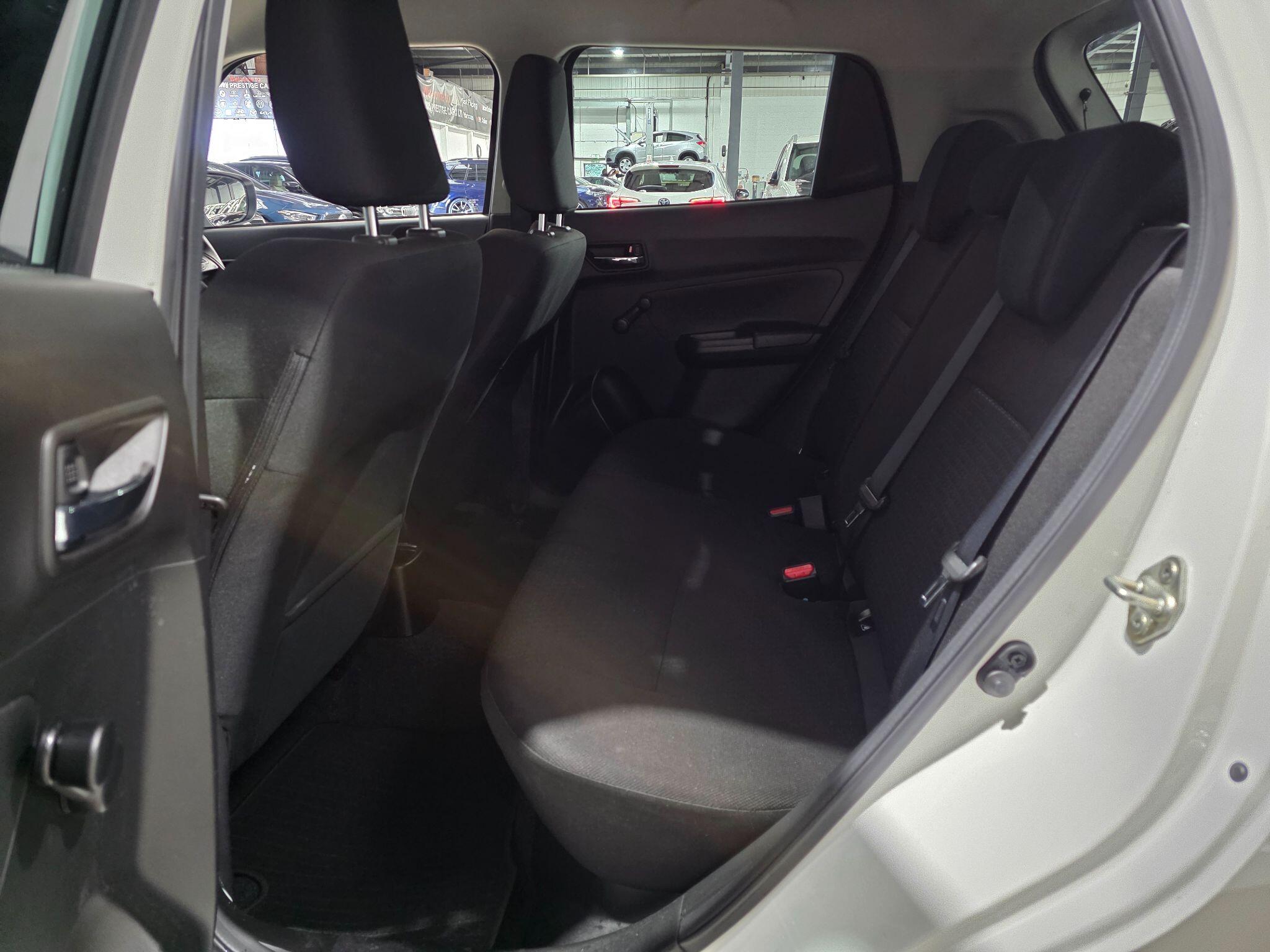 Suzuki Swift view 20