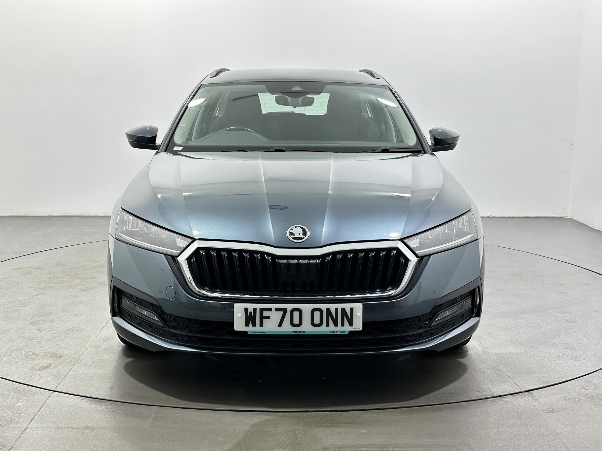 Skoda Octavia view 3