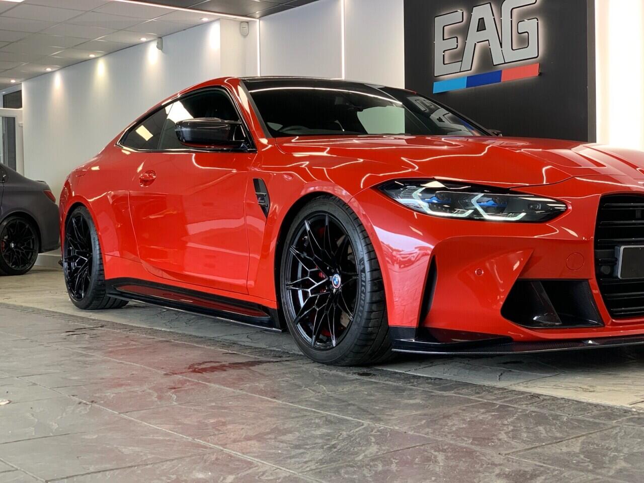BMW M4 view 6