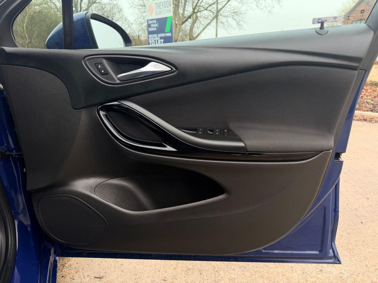 Vauxhall Astra view 15