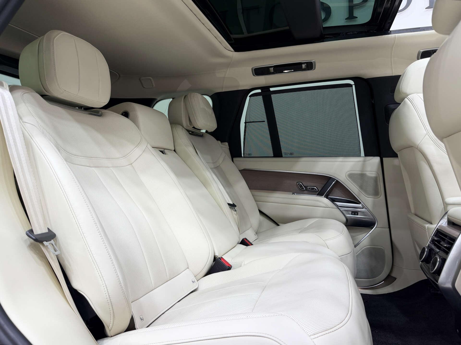 Land Rover Range Rover view 12