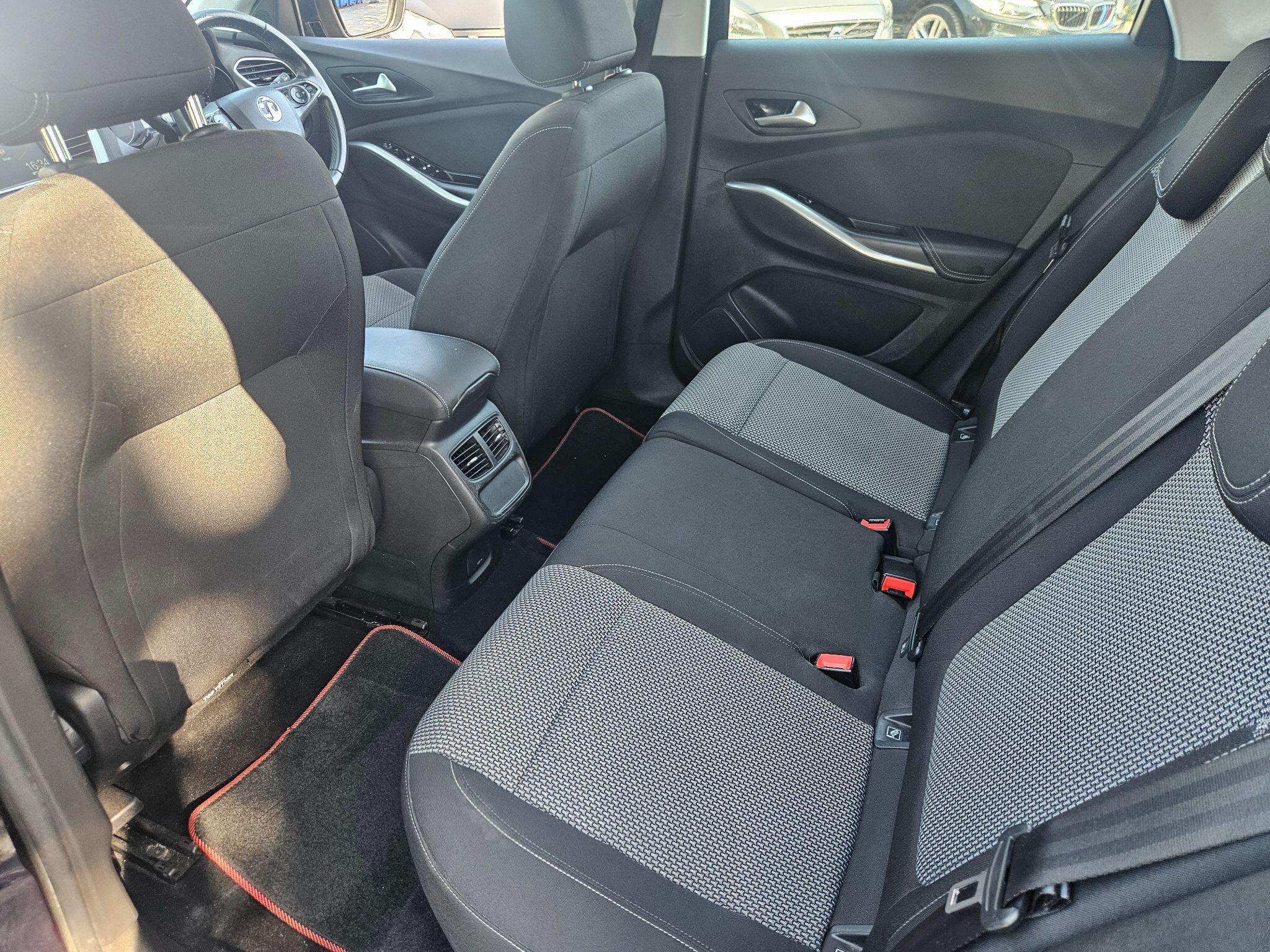 2019 Vauxhall Grandland X image 44