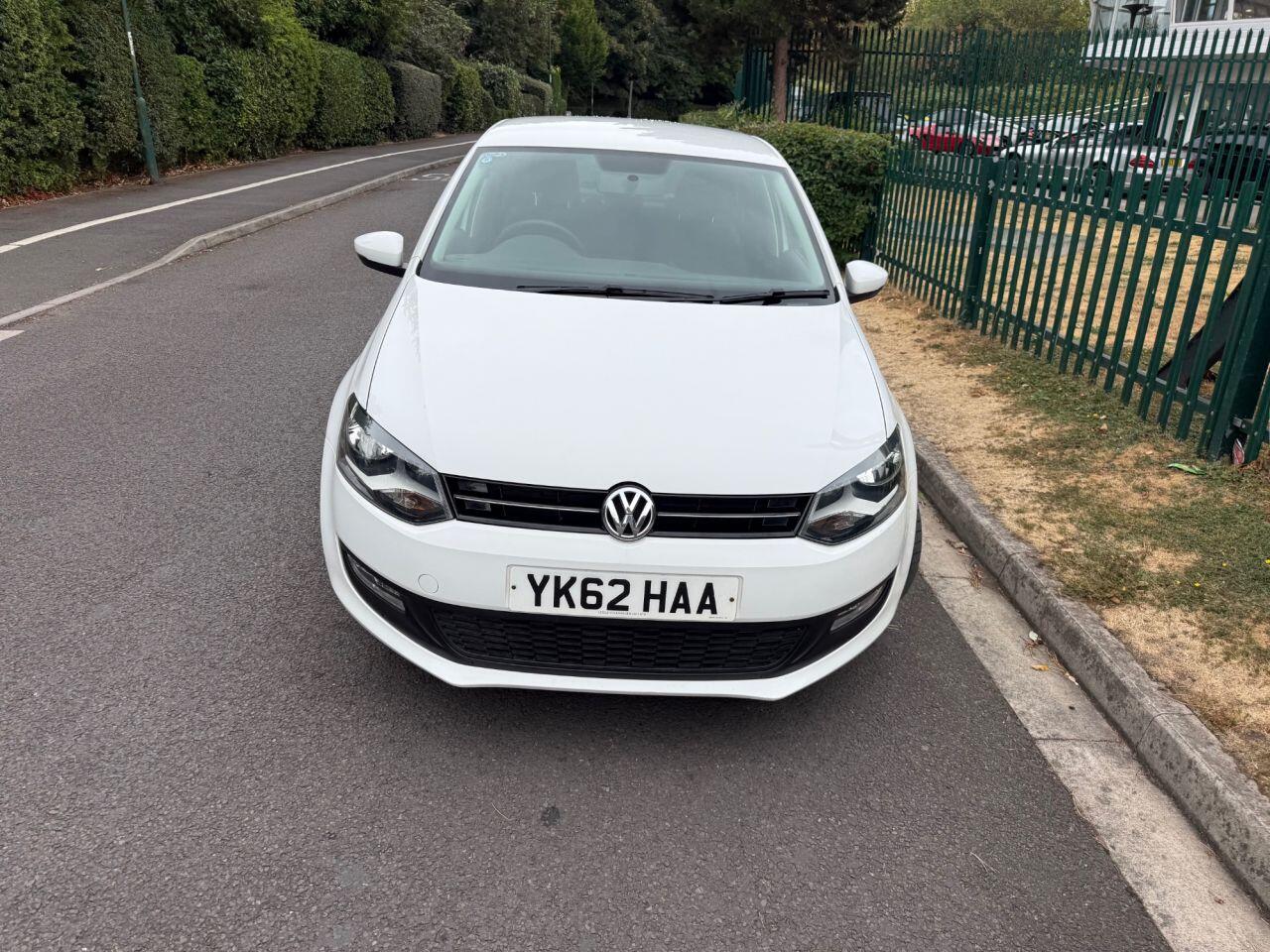 Volkswagen Polo view 4