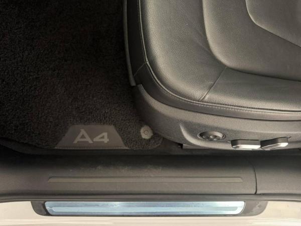 Audi A4 Avant view 76