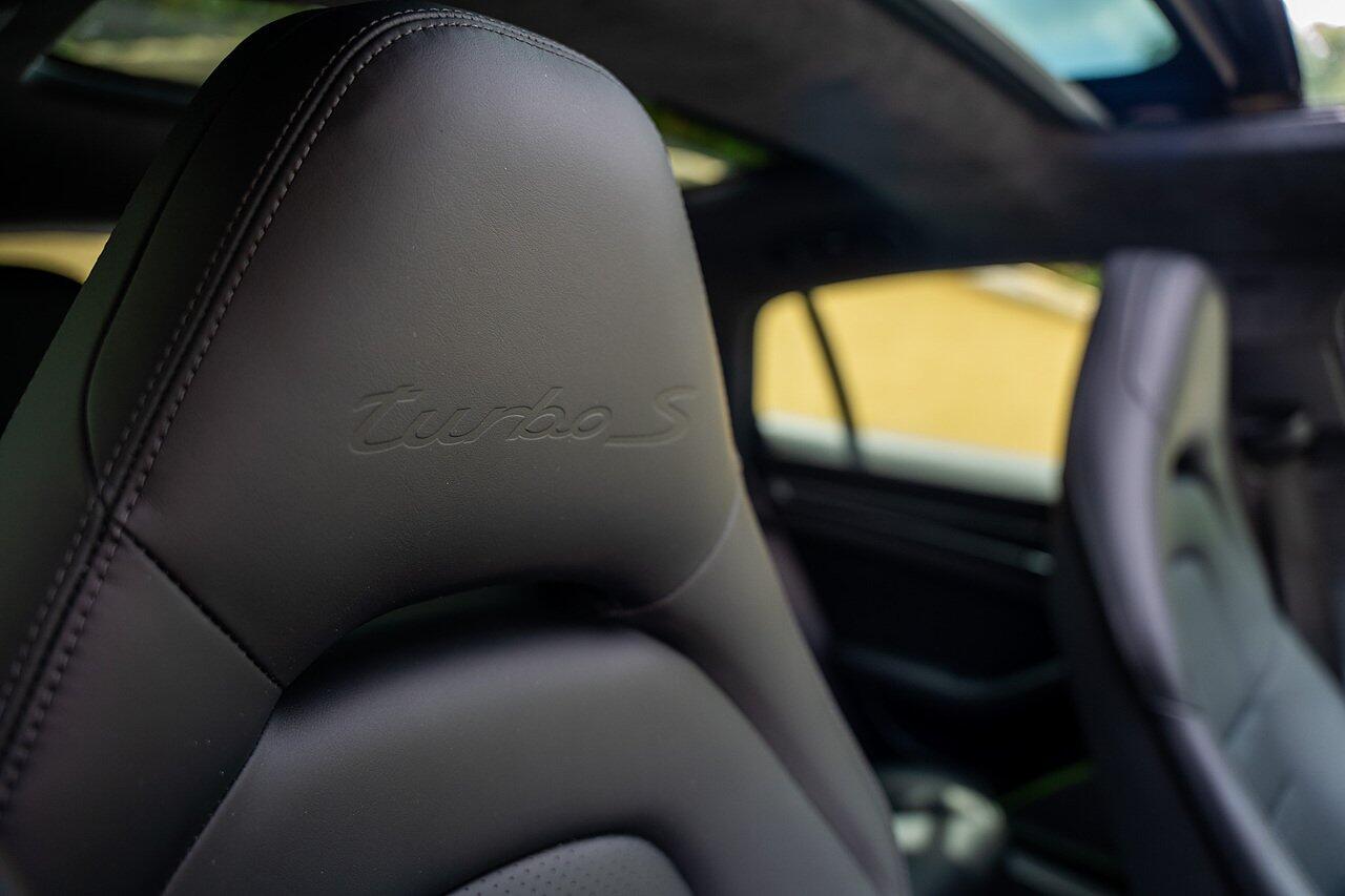 Porsche Panamera view 48