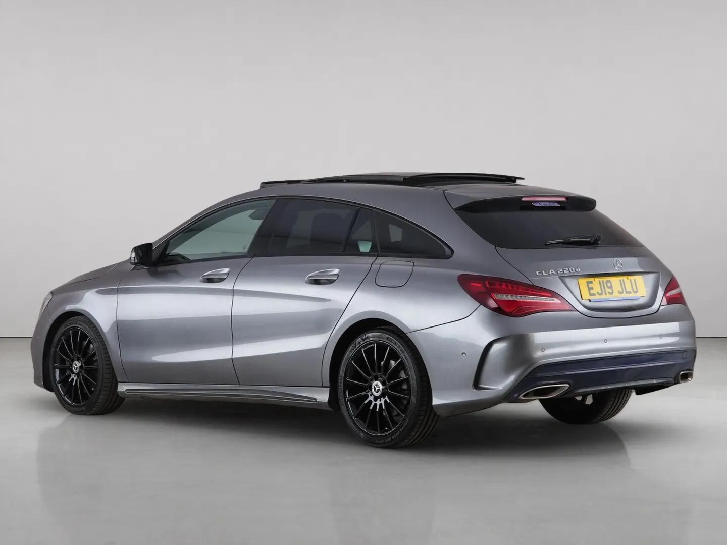 Mercedes-Benz CLA view 5