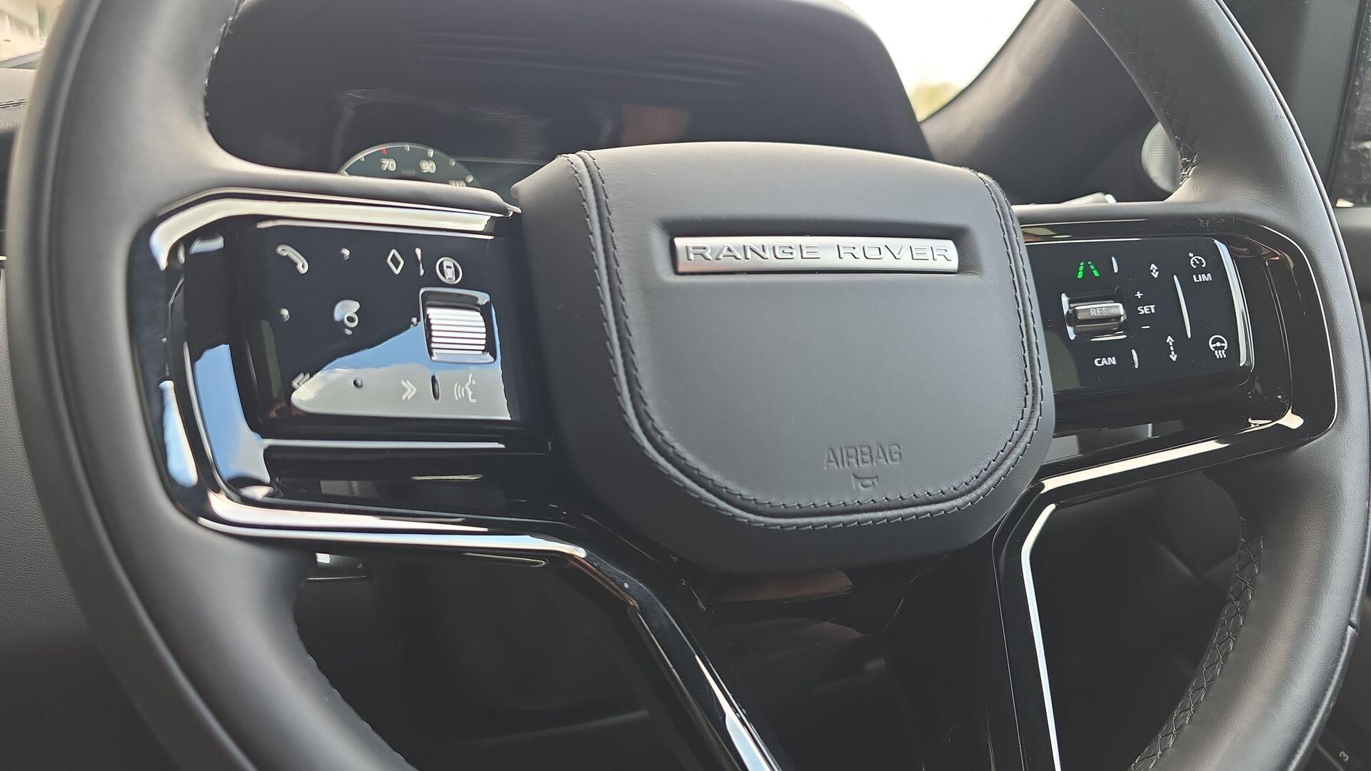 Land Rover Range Rover Evoque view 33
