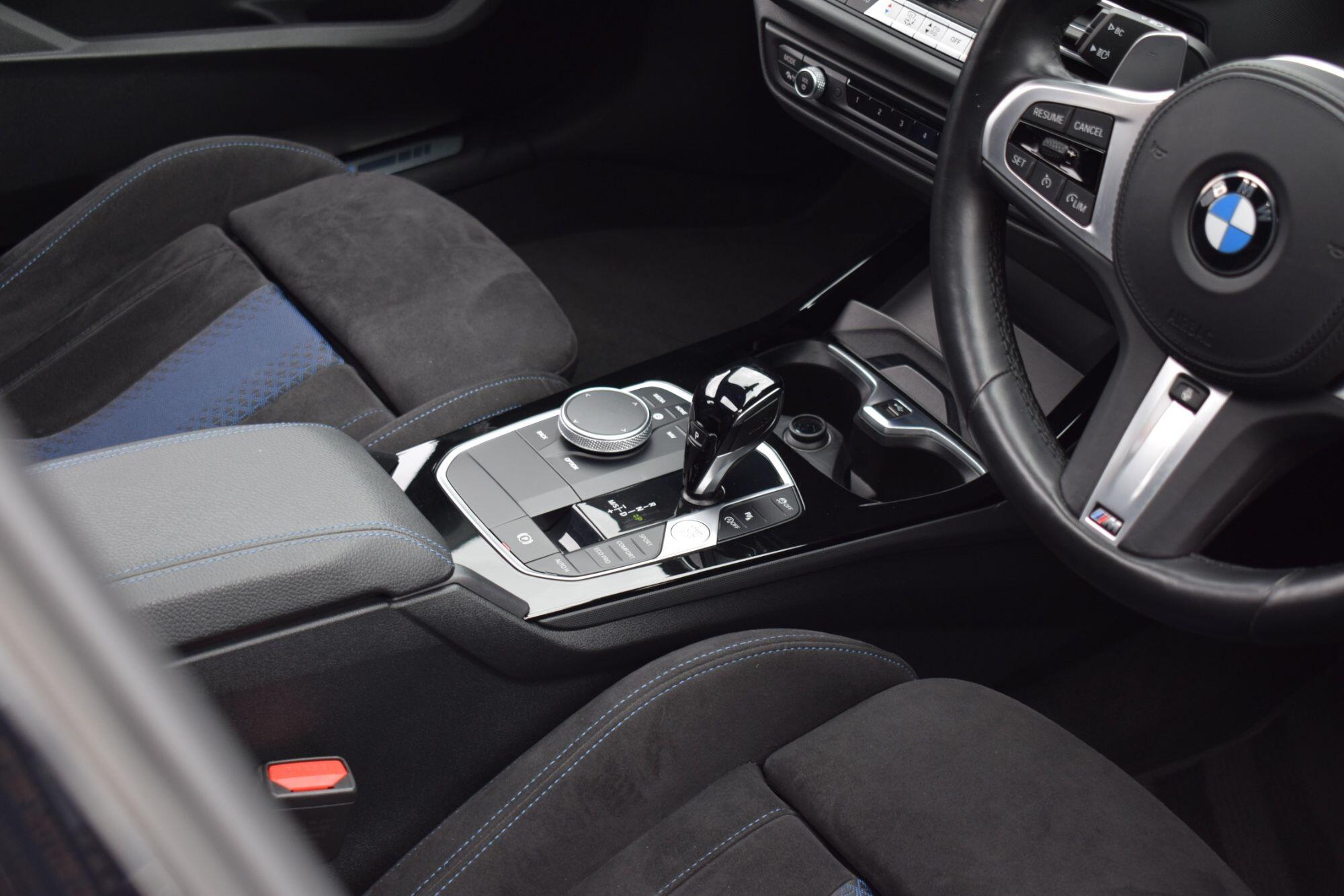 BMW 1 Series view 7