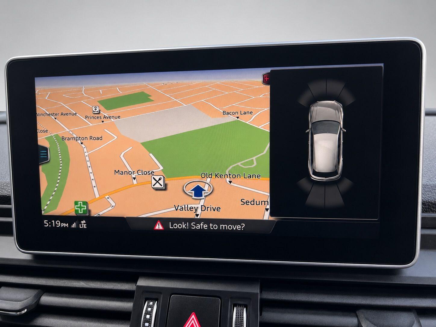 Audi Q5 view 20