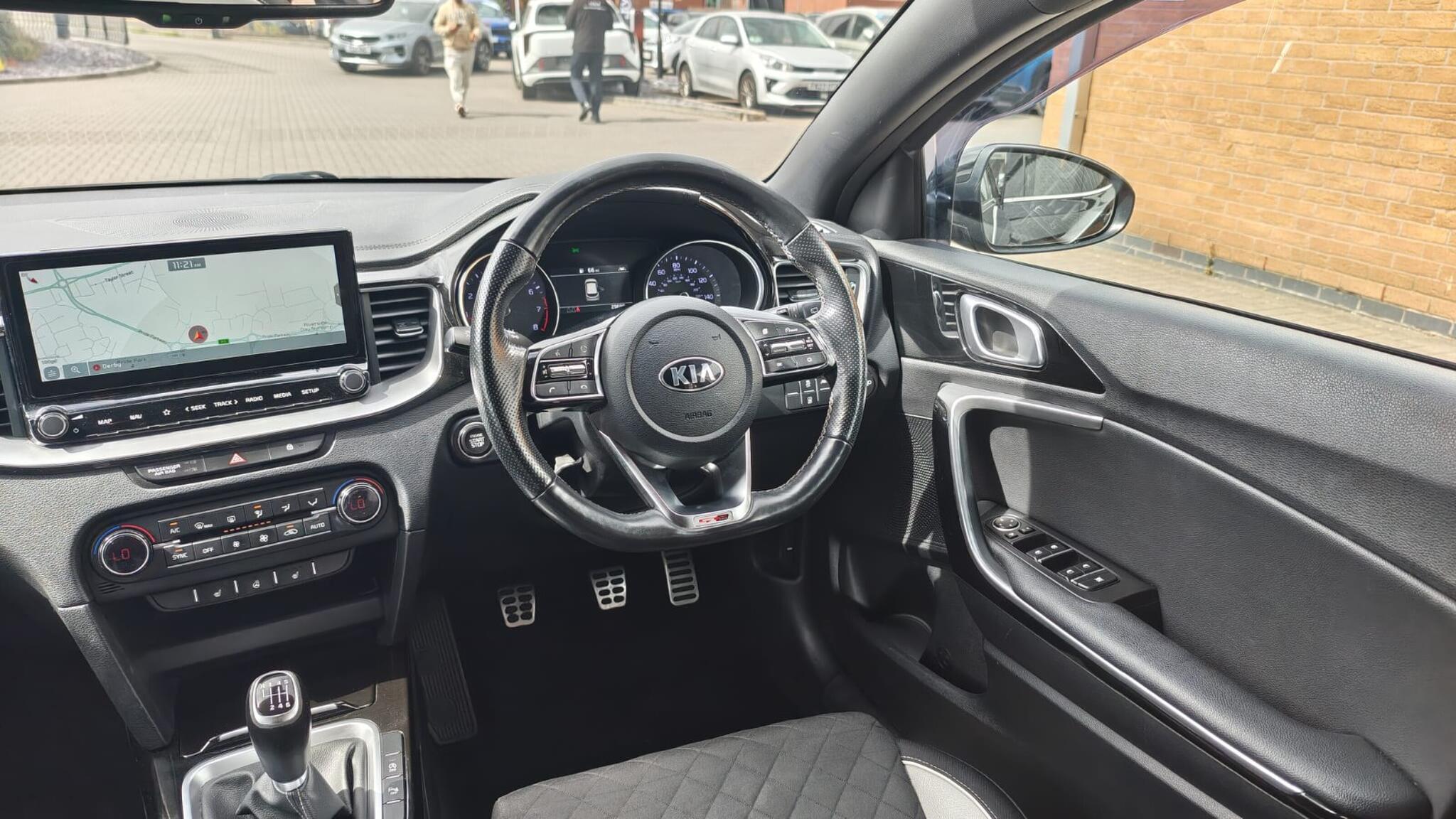 Kia Proceed view 13