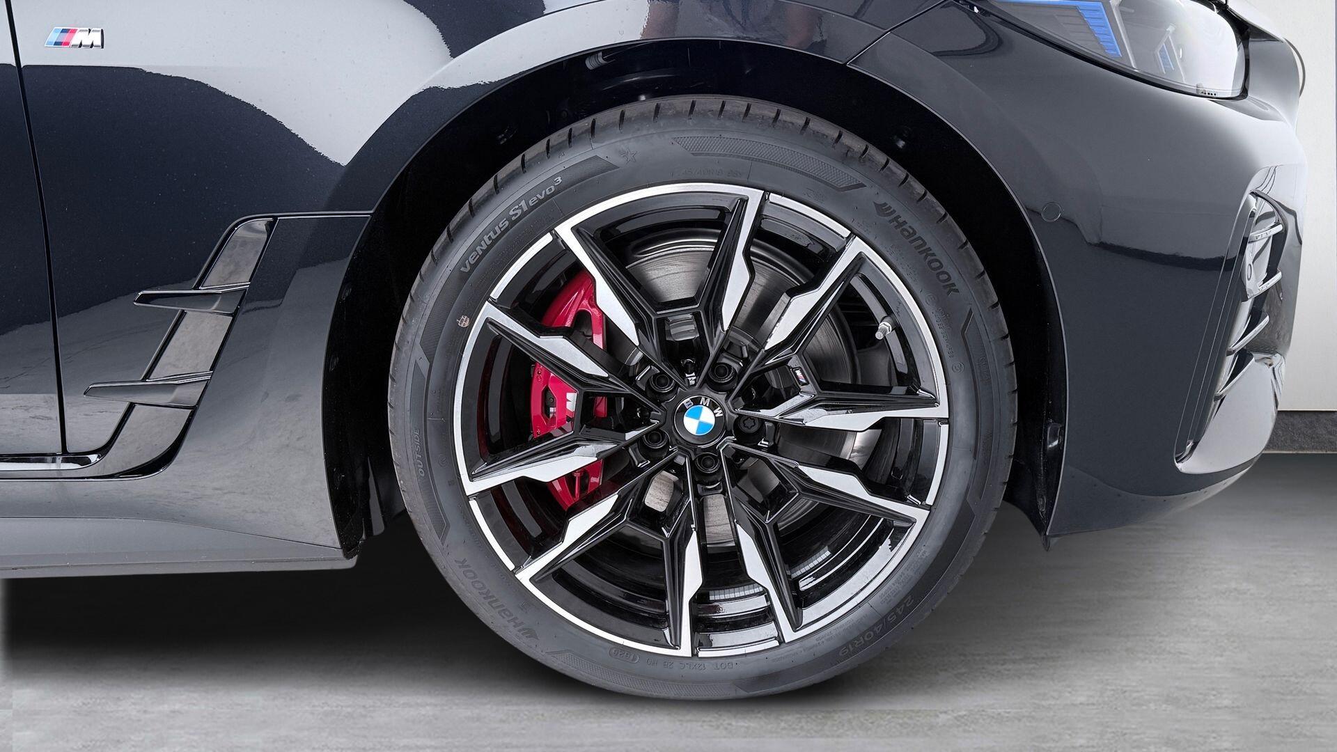 BMW I4 view 14