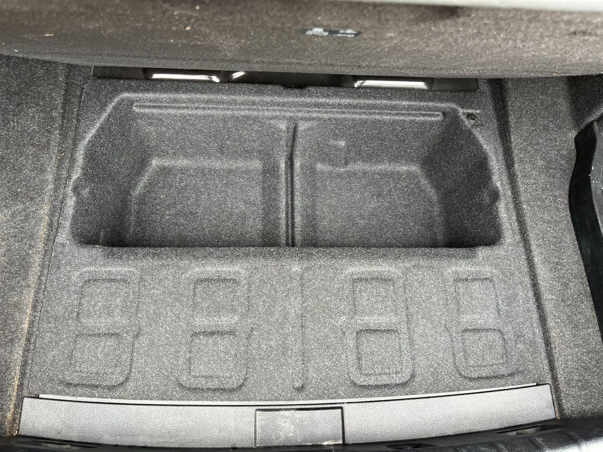 BMW 3 Series view 45