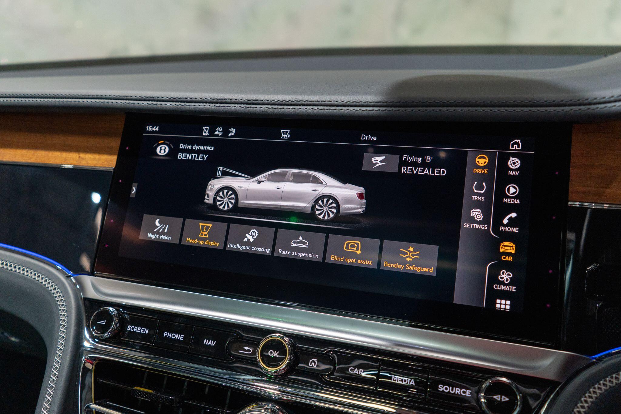 Bentley Flying Spur view 27