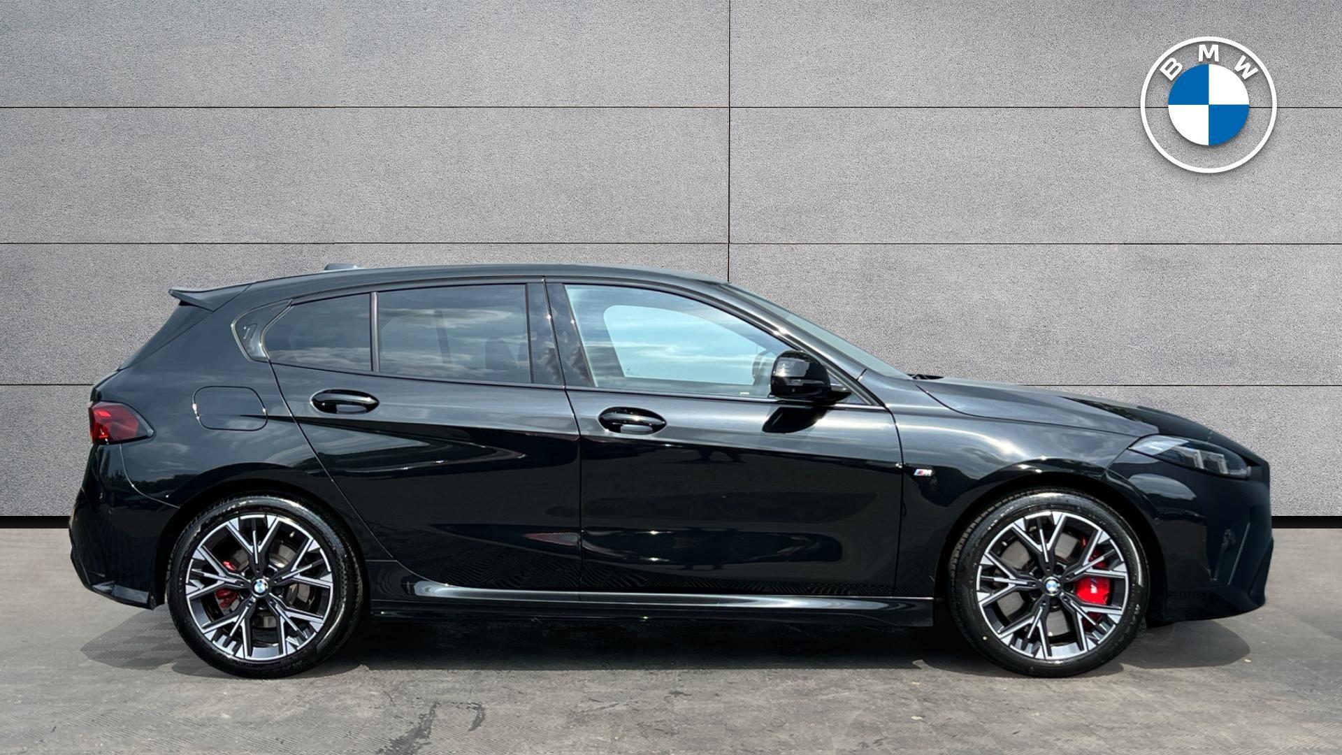 BMW 1 Series view 3
