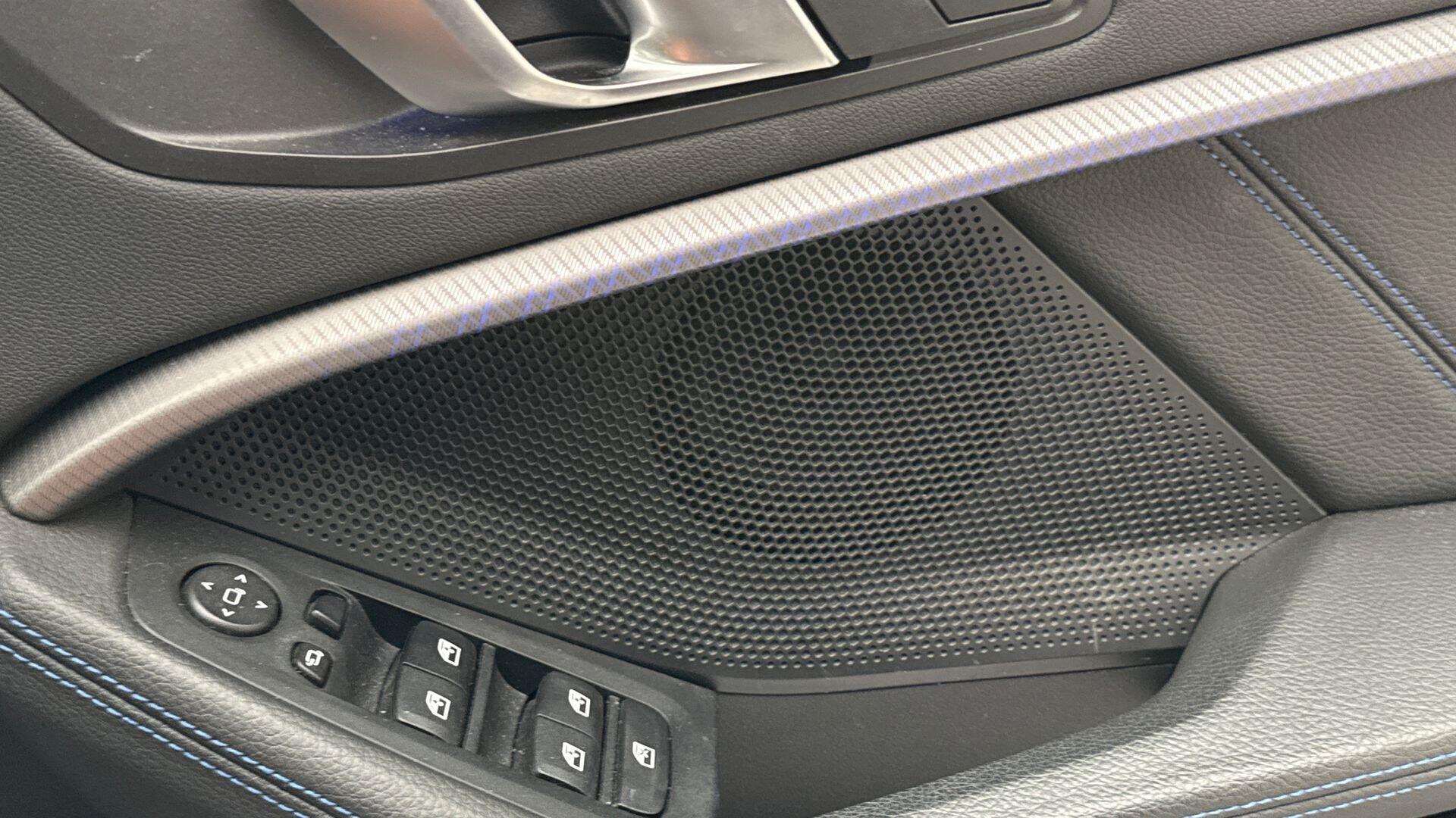 BMW 1 Series view 21