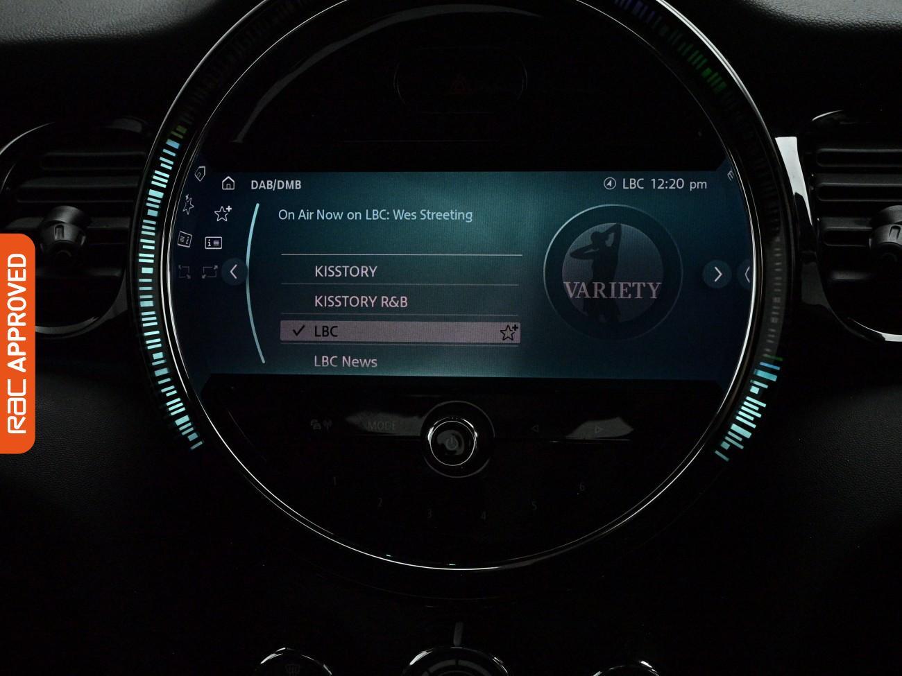 Mini Hatch view 23