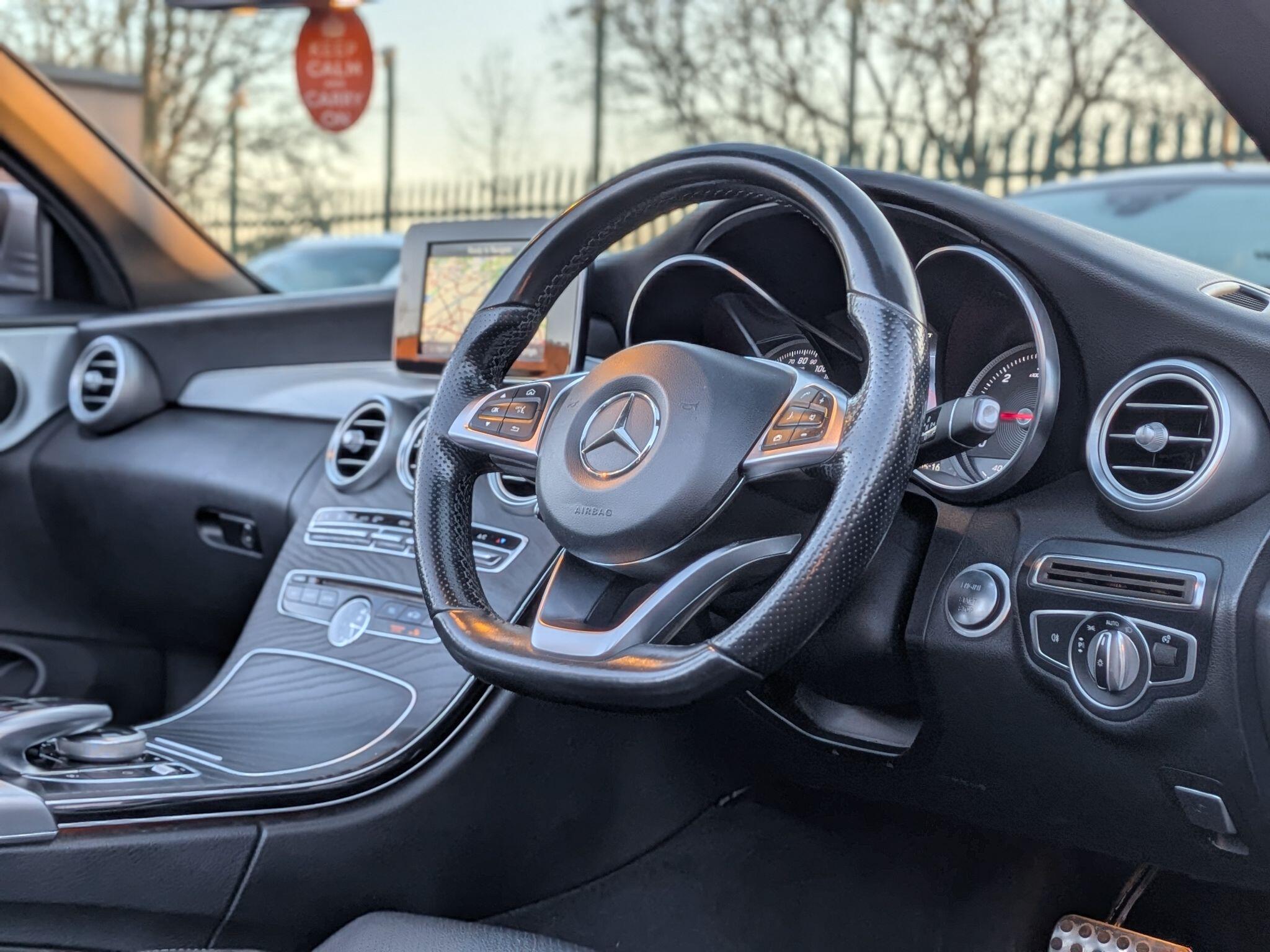 Mercedes-Benz C Class view 4