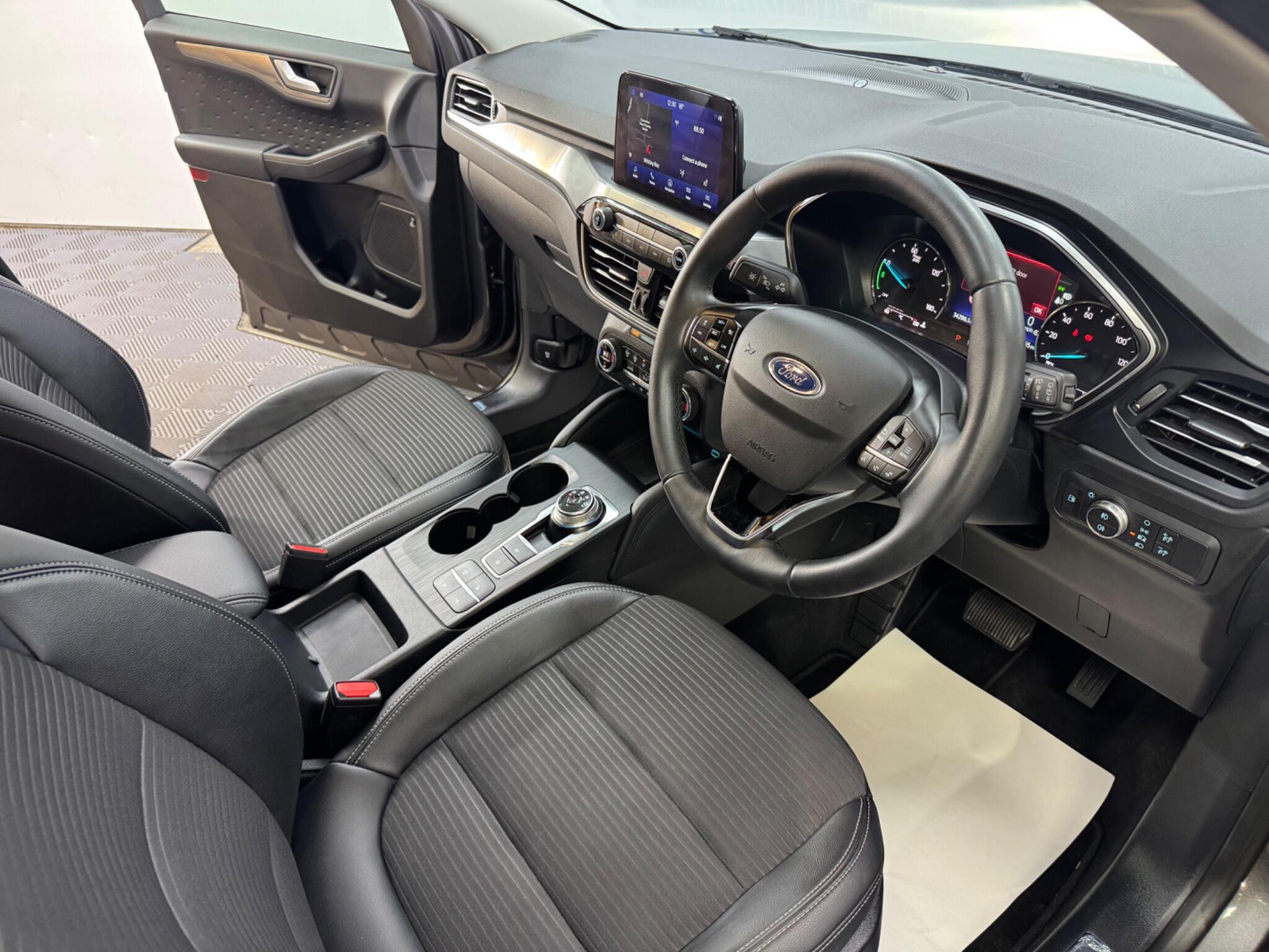 Ford Kuga view 8