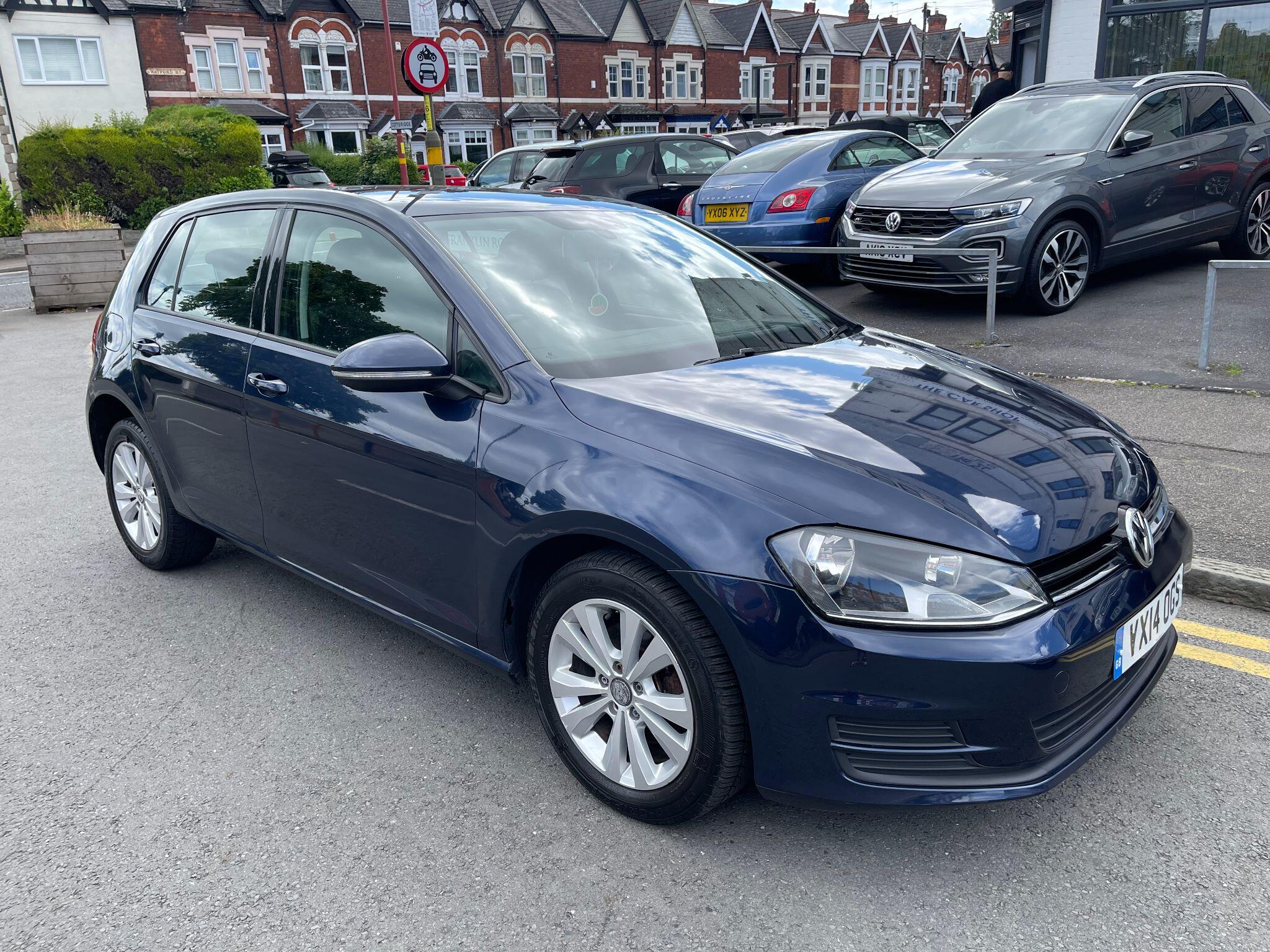 Volkswagen Golf view 5