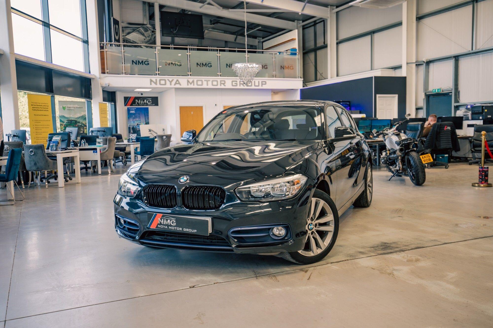 BMW 1 Series view 4