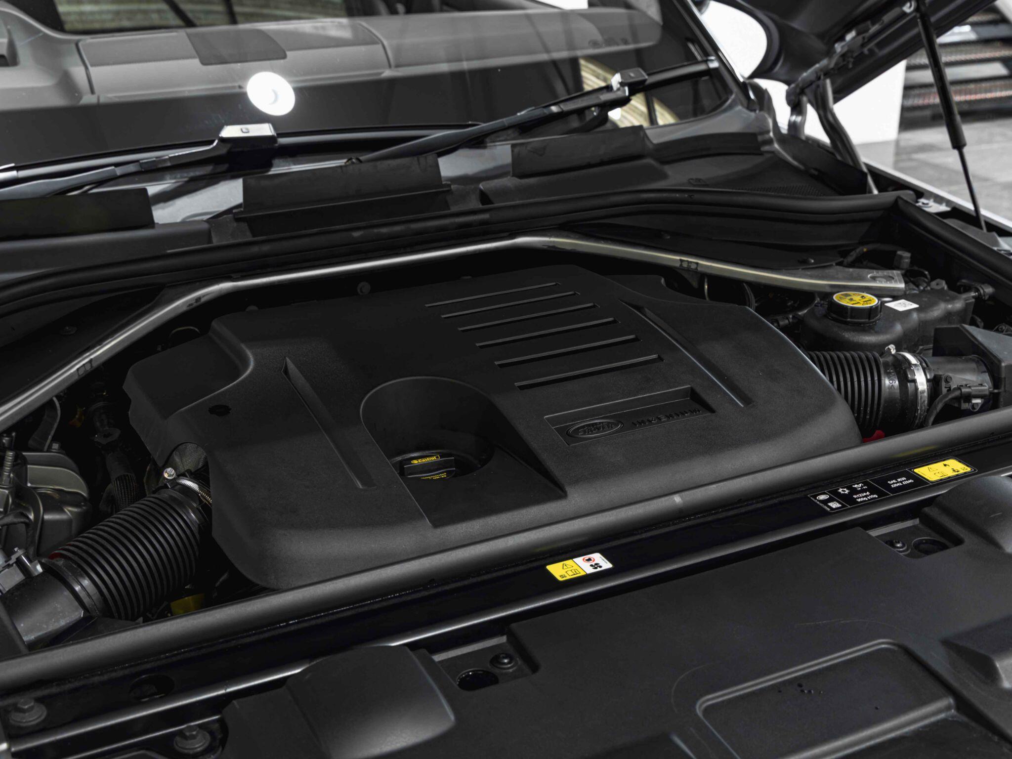 Land Rover Range Rover Sport view 14