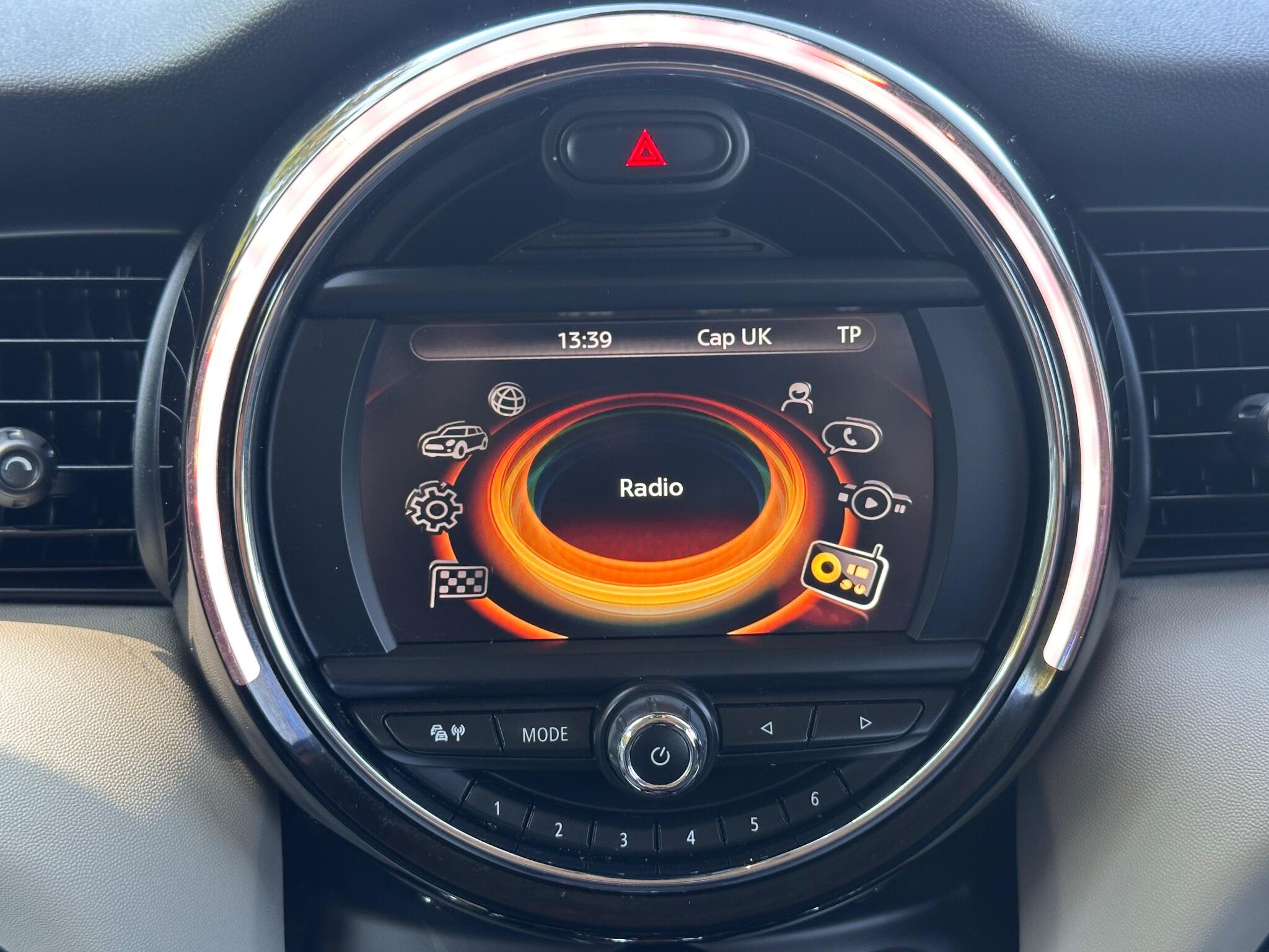 MINI Hatch view 48