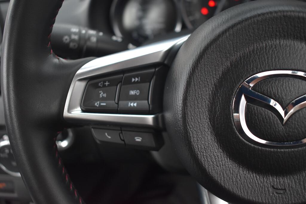 Mazda MX-5 view 35