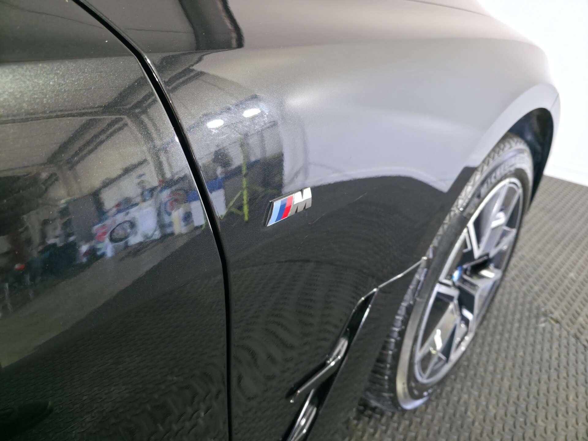 BMW I4 view 9