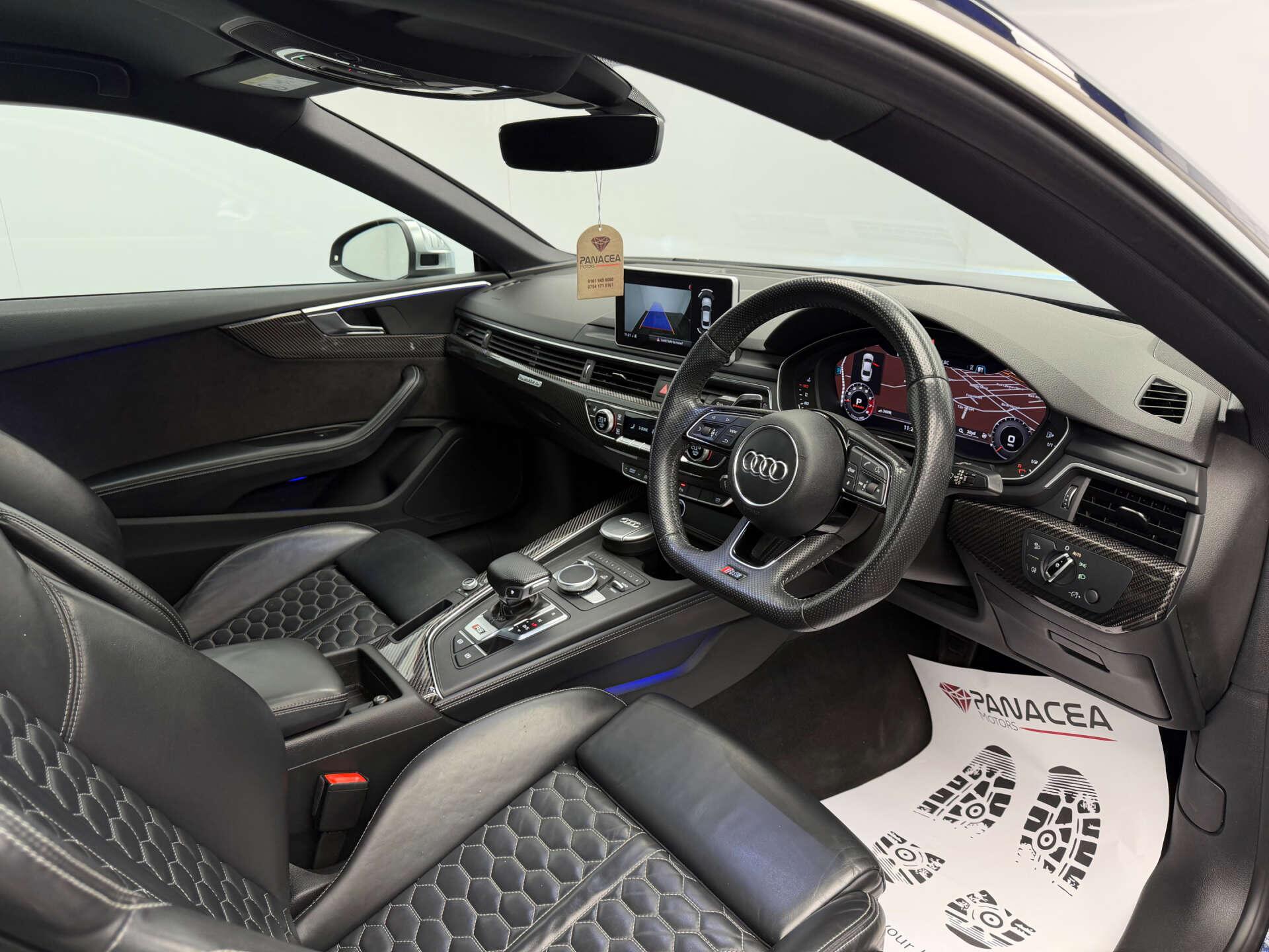 Audi RS5 view 14