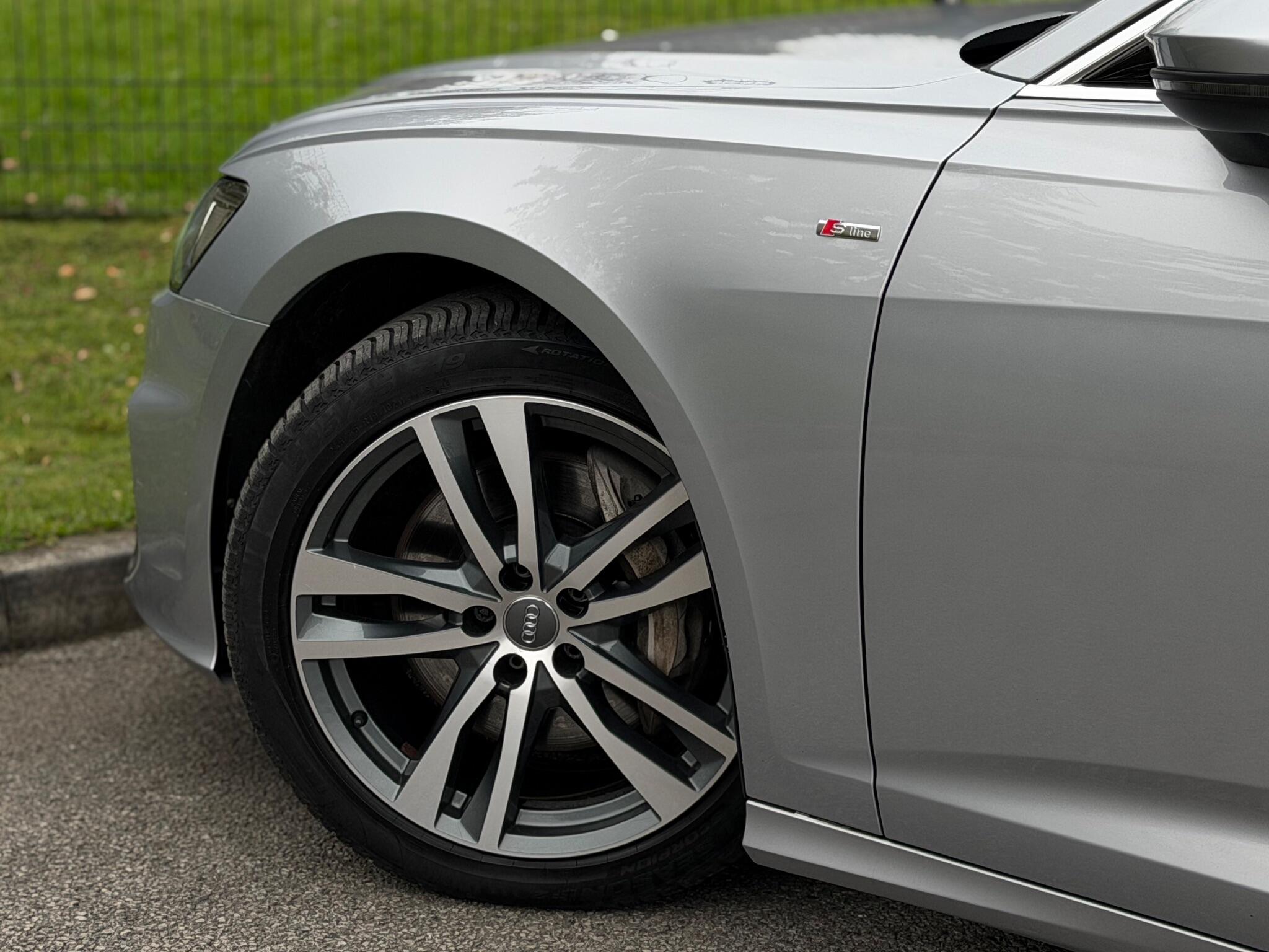 Audi A6 view 35