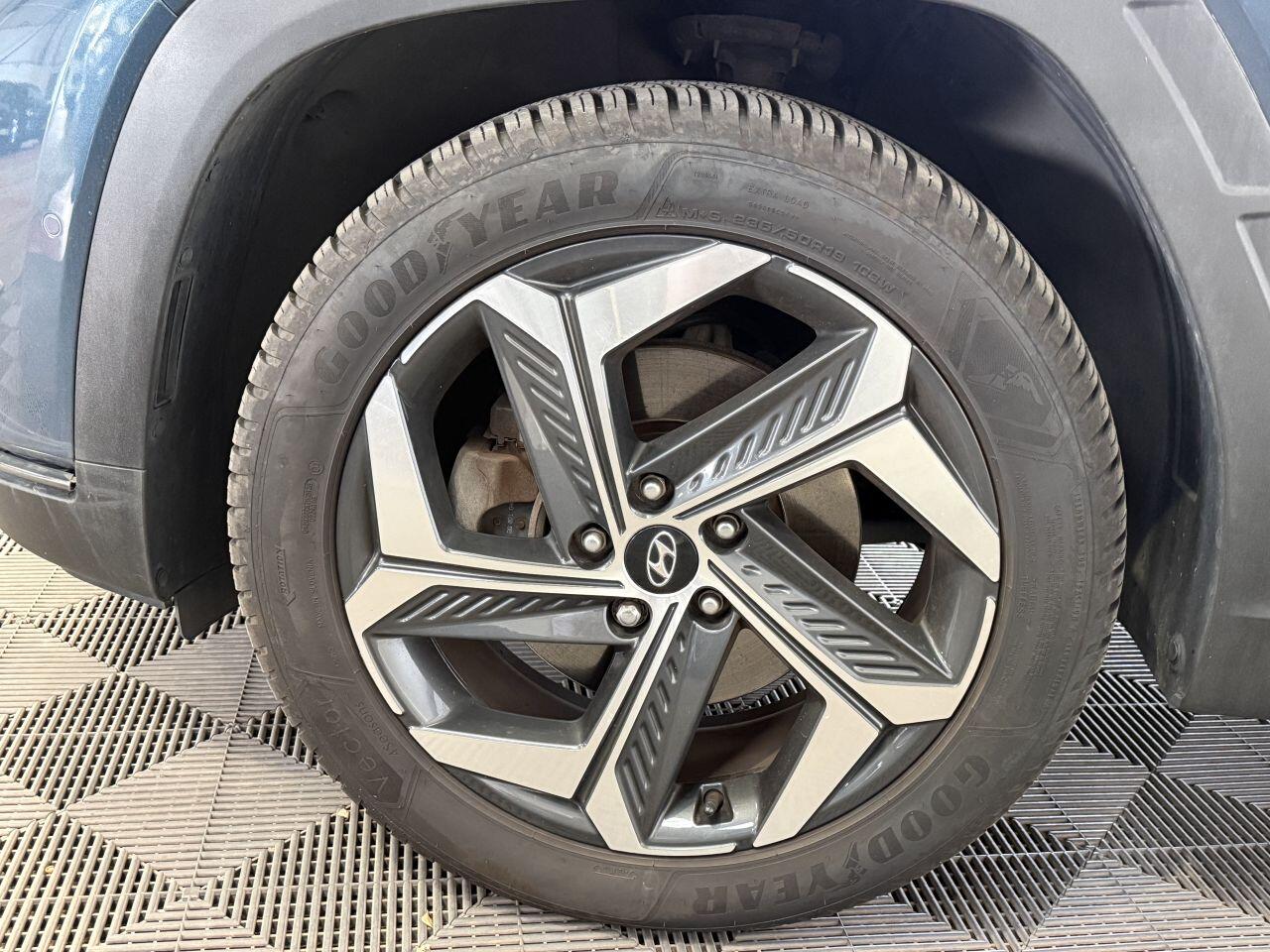 Hyundai Tucson view 22