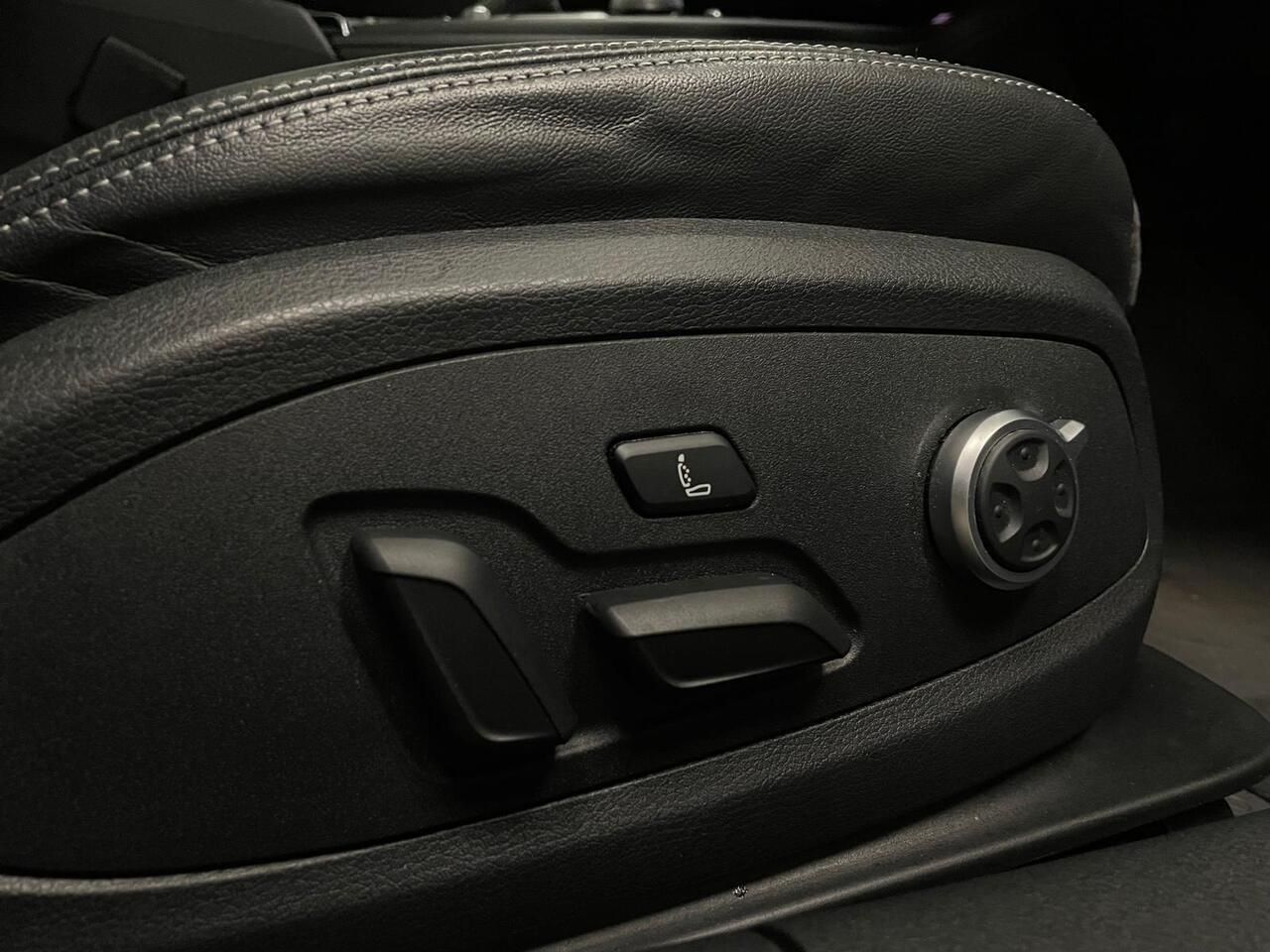 Audi RS4 view 19
