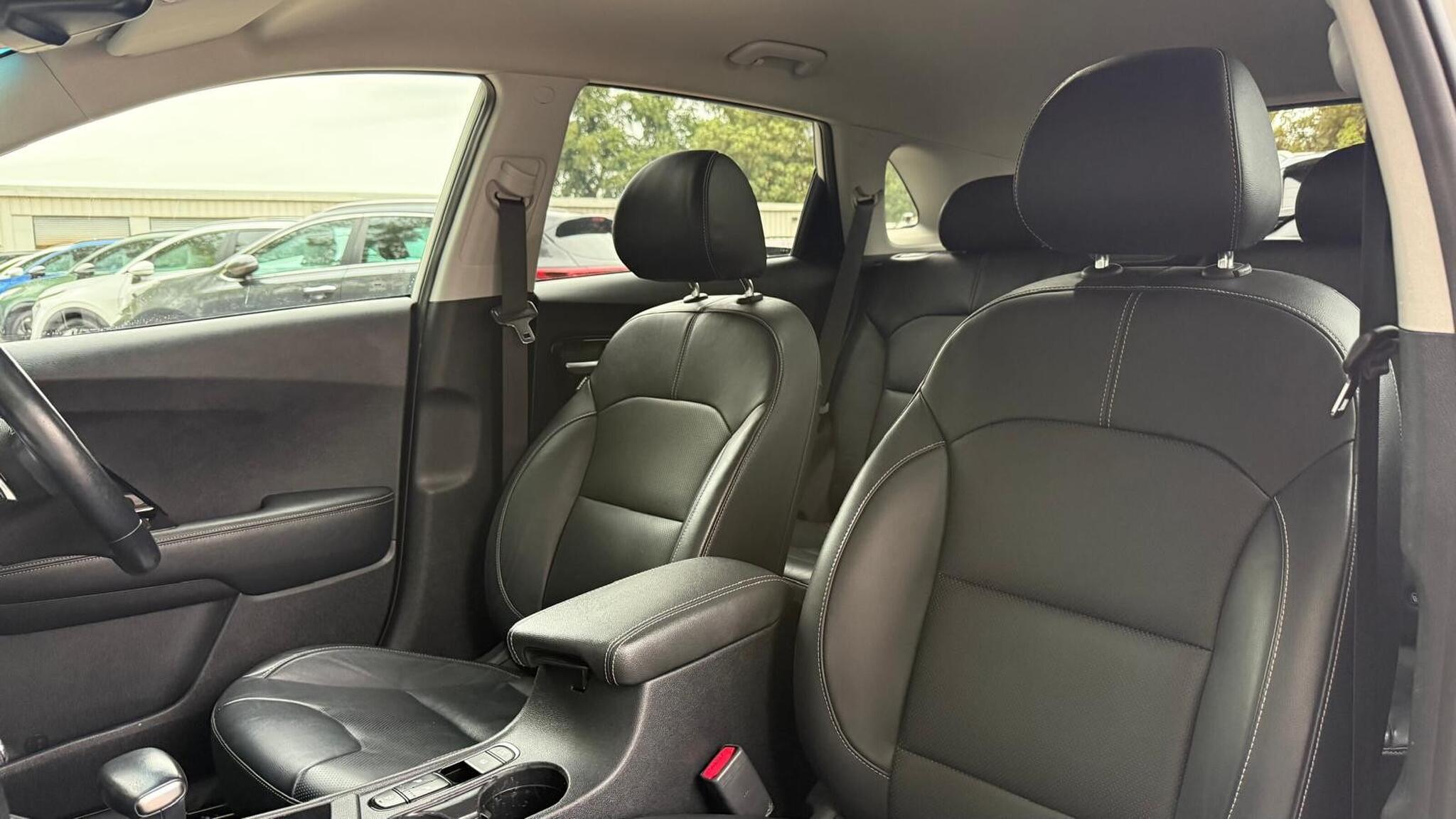 Kia Niro view 25