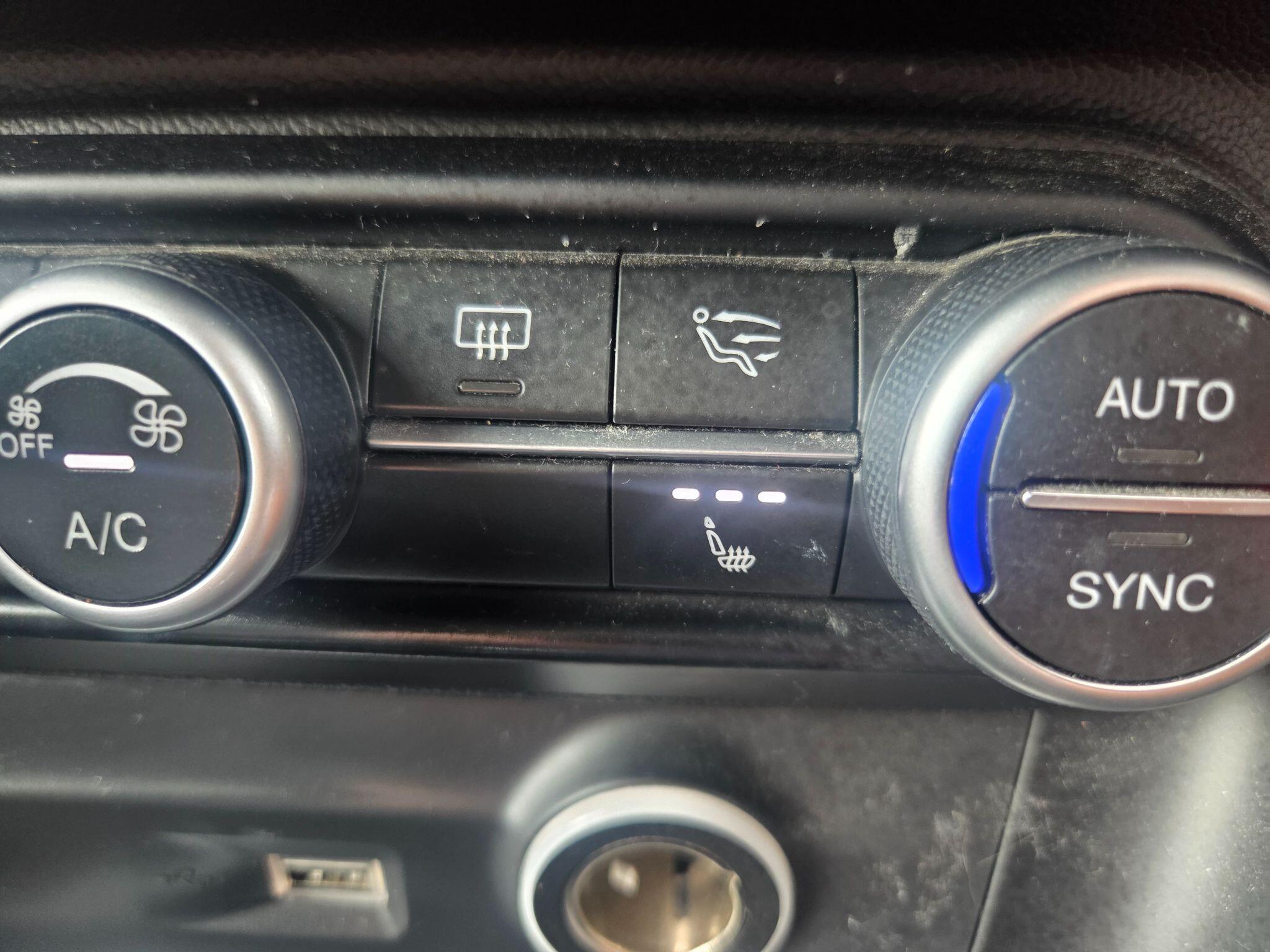 Alfa Romeo Stelvio view 22