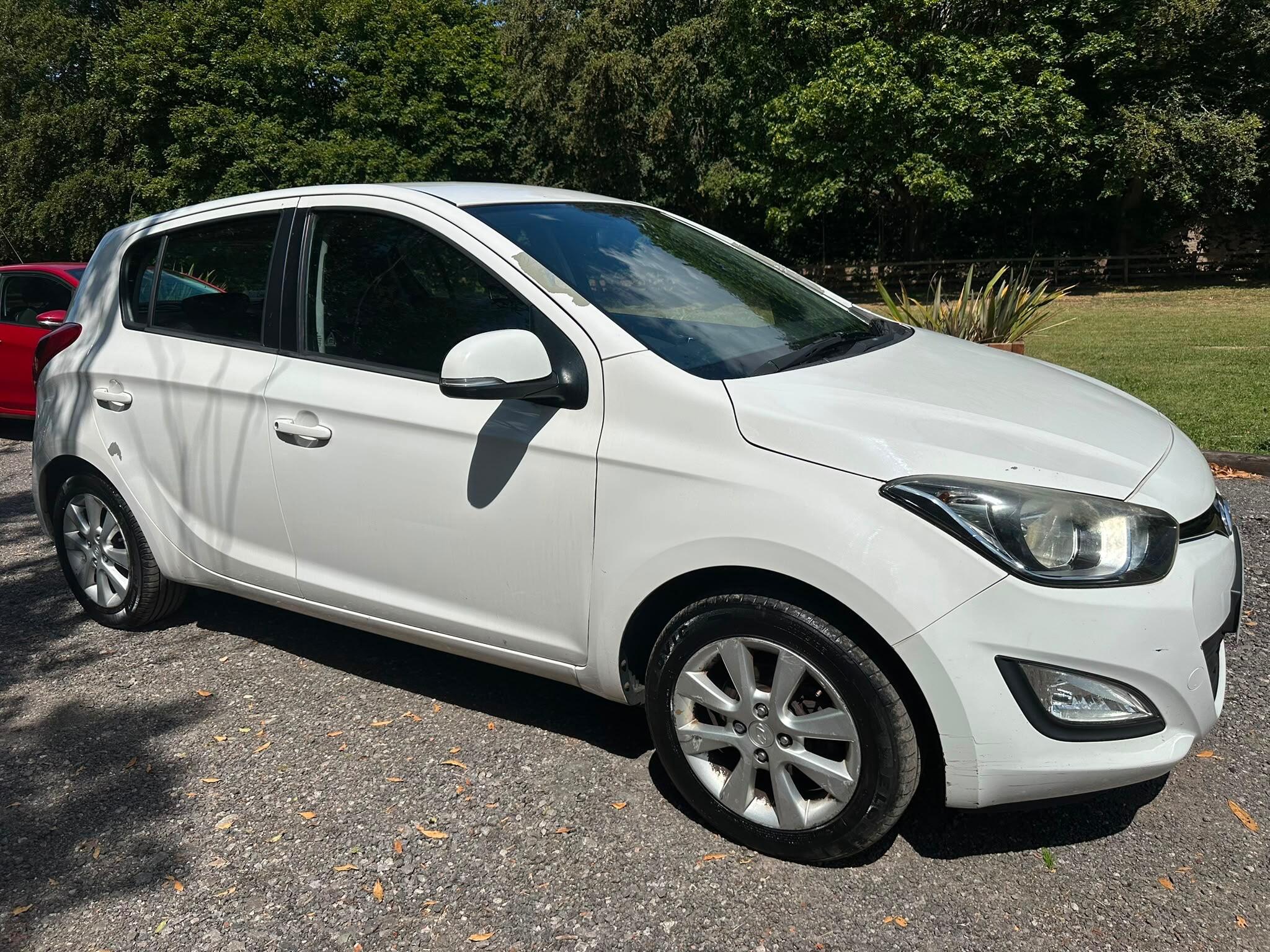 2012 Hyundai I20 in White for sale