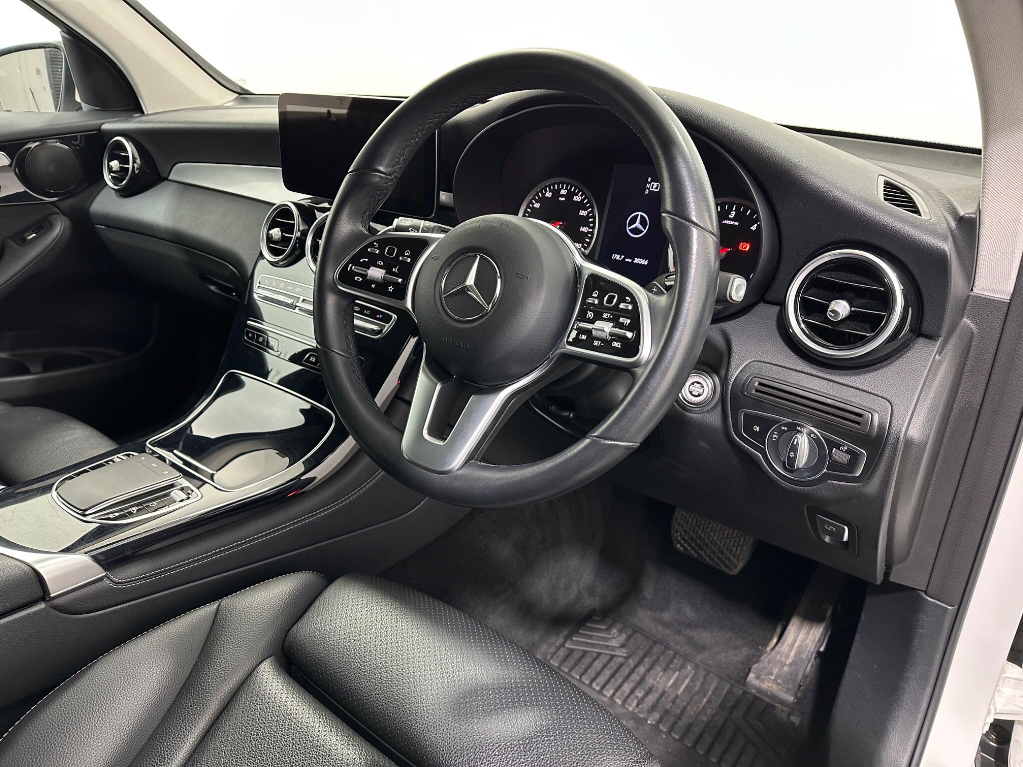Mercedes-Benz GLC view 11