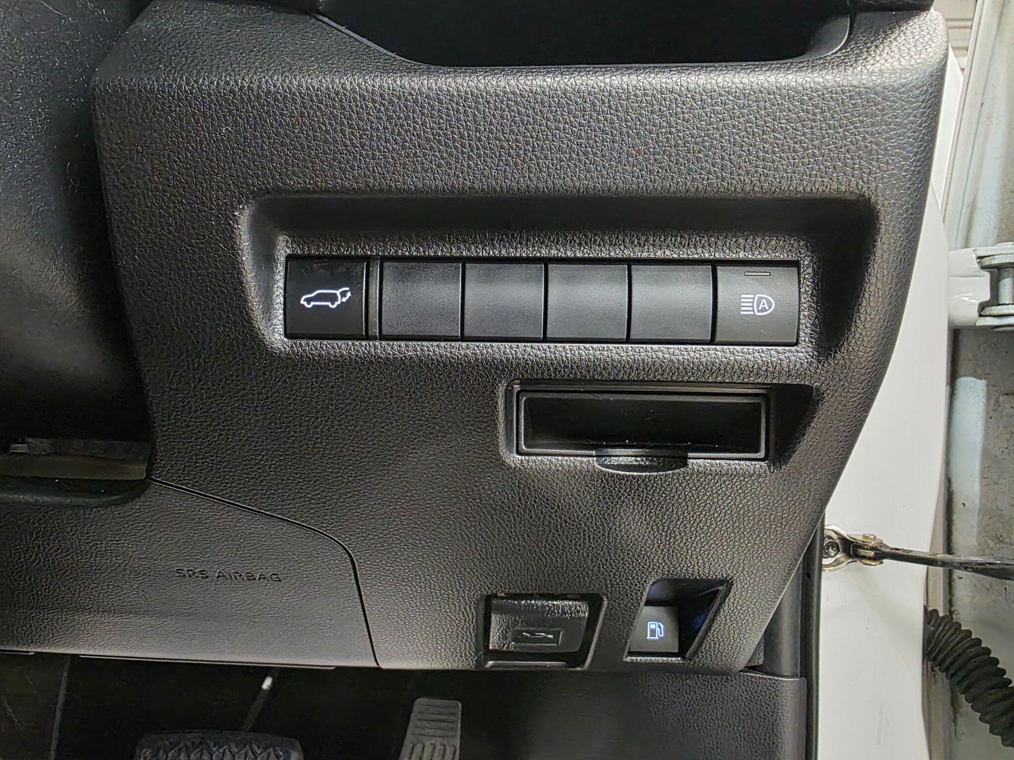 Toyota Rav4 view 14