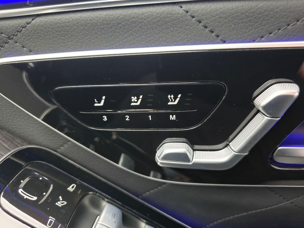 Mercedes-Benz S-Class view 52