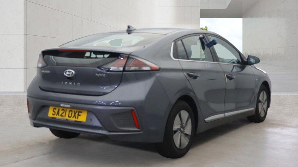 Hyundai IONIQ view 13
