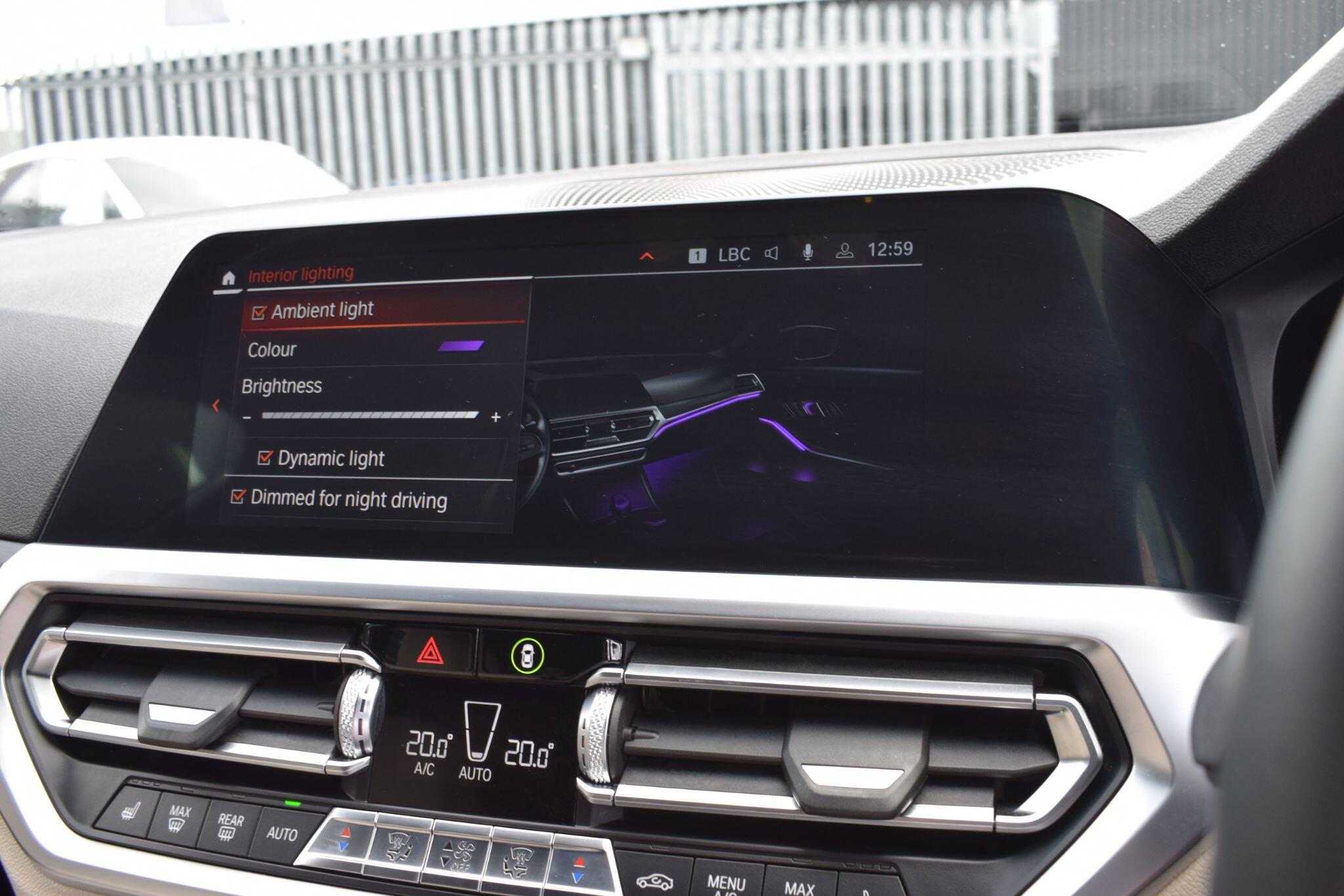 BMW 3 Series view 16