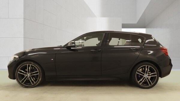 BMW 1 Series view 10