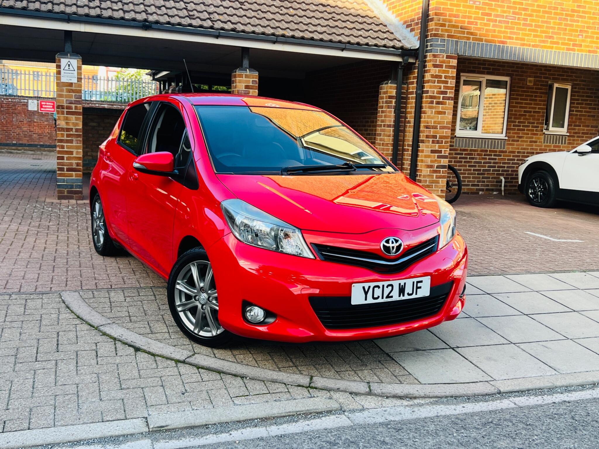Toyota Yaris view 5
