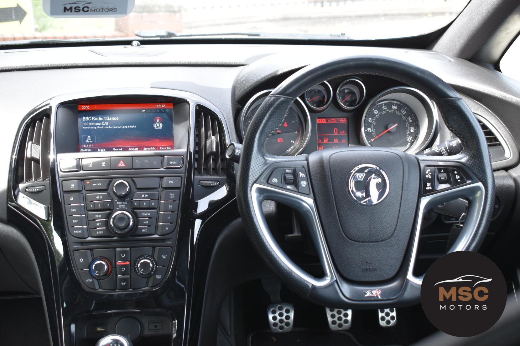 Vauxhall Astra GTC view 37