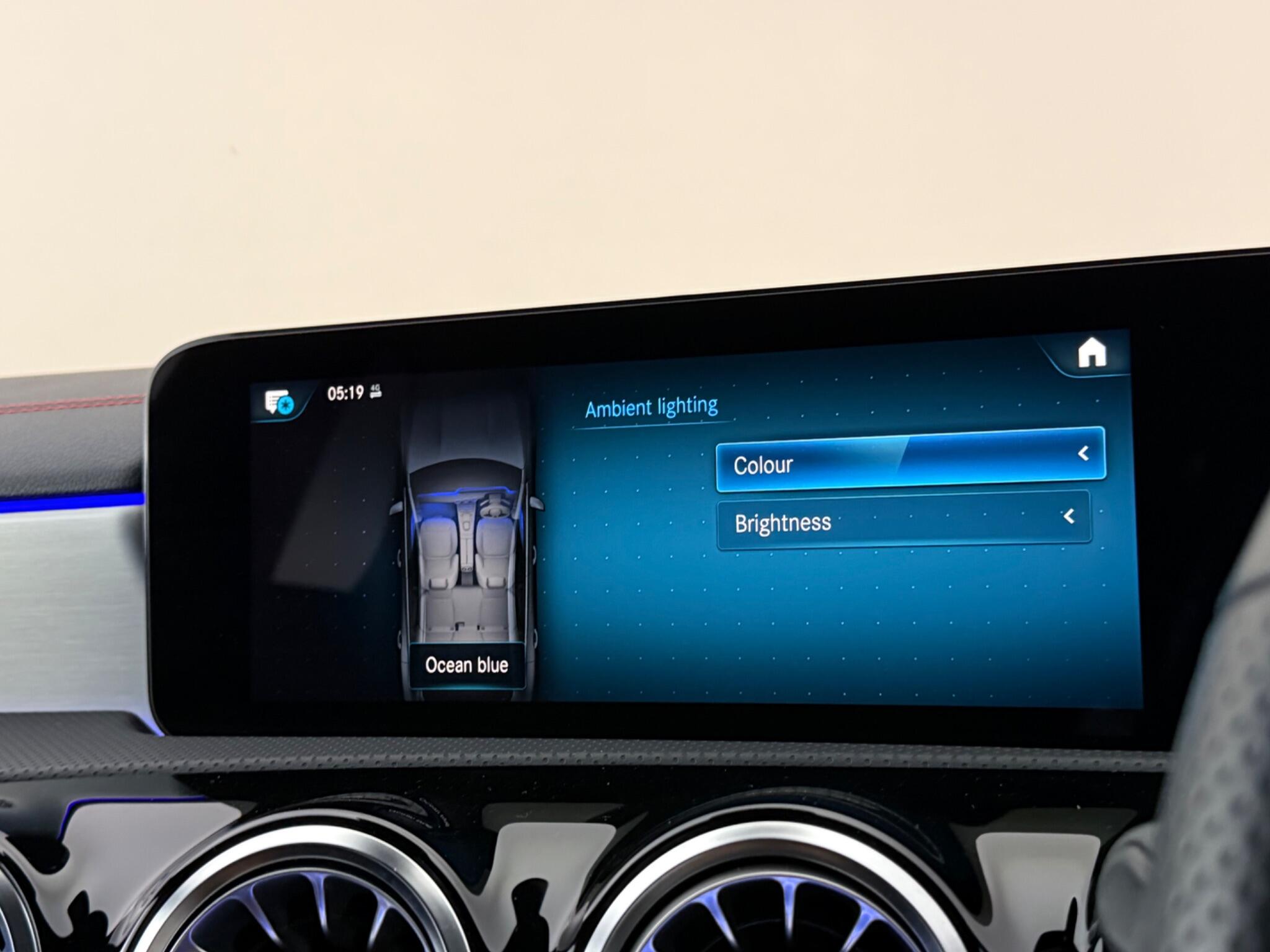Mercedes-Benz CLA view 30