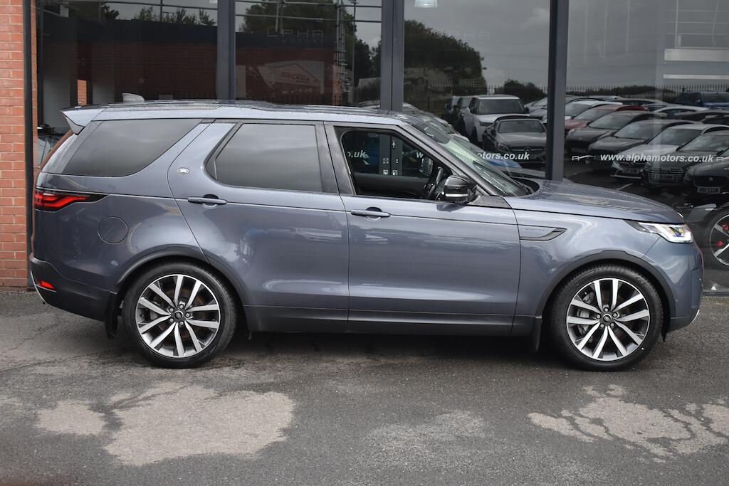 Land Rover Discovery 3 view 14